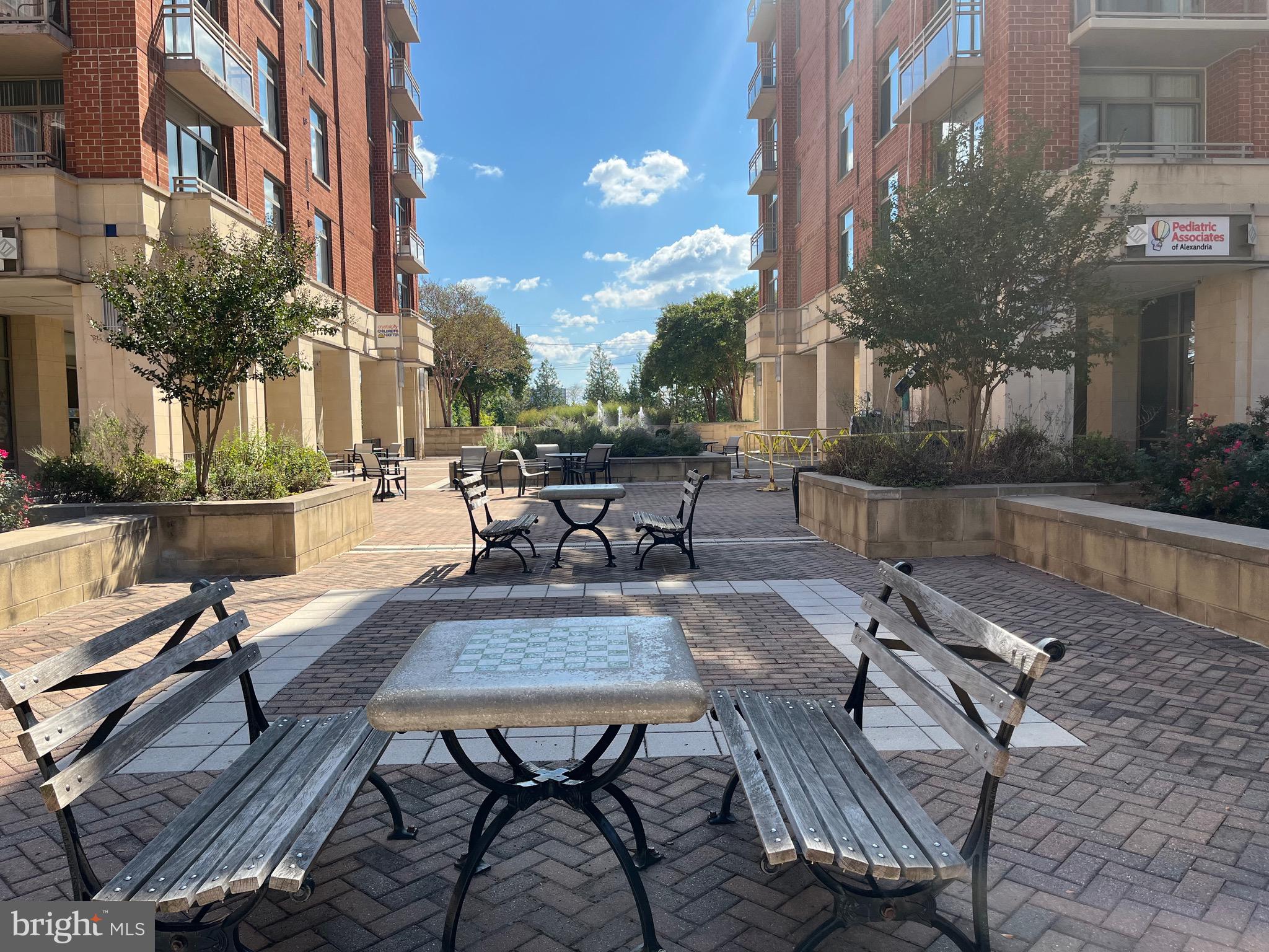 ECLIPSE ON CENTER PARK - Residential