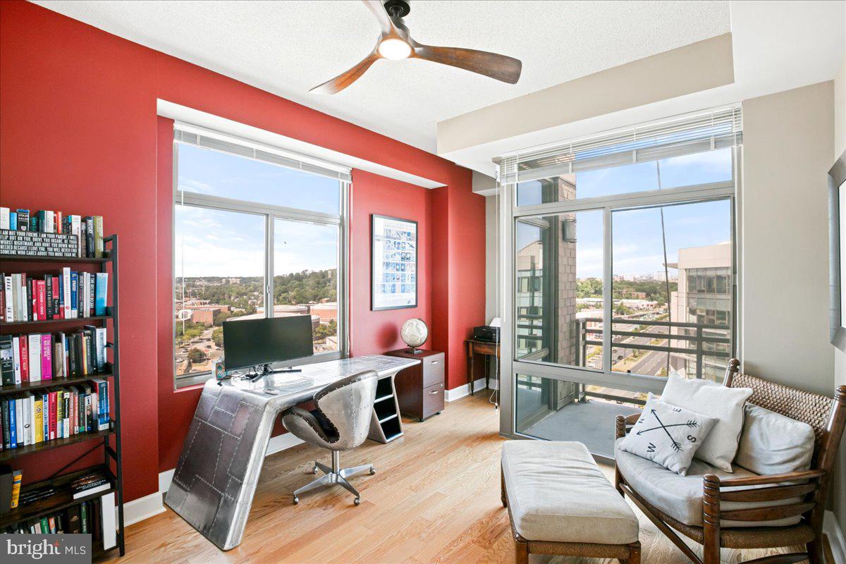 ECLIPSE ON CENTER PARK - Residential