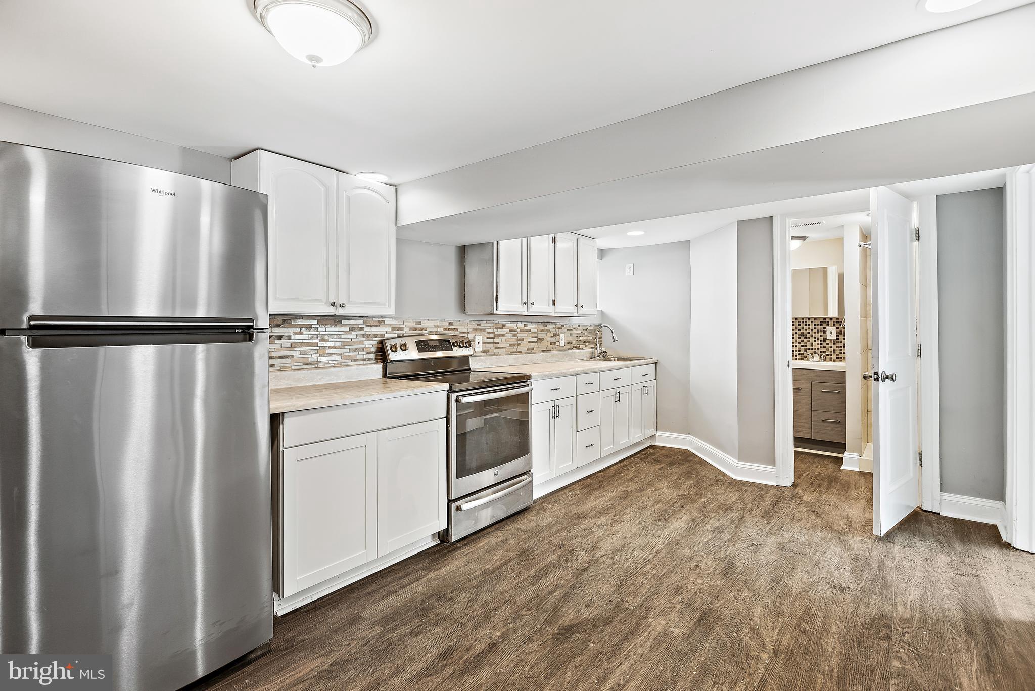 HAMILTON HILLS - Residential