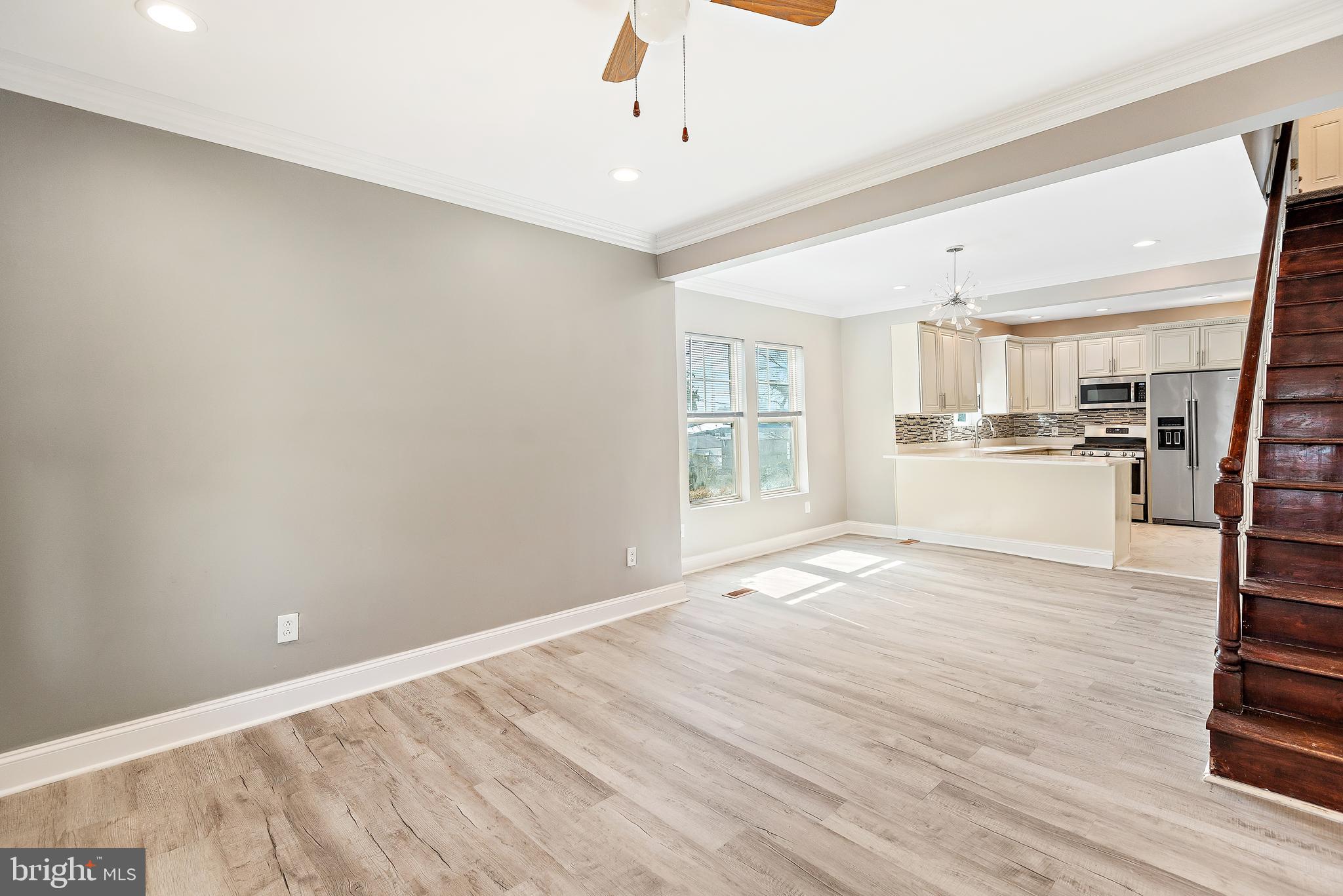 HAMILTON HILLS - Residential