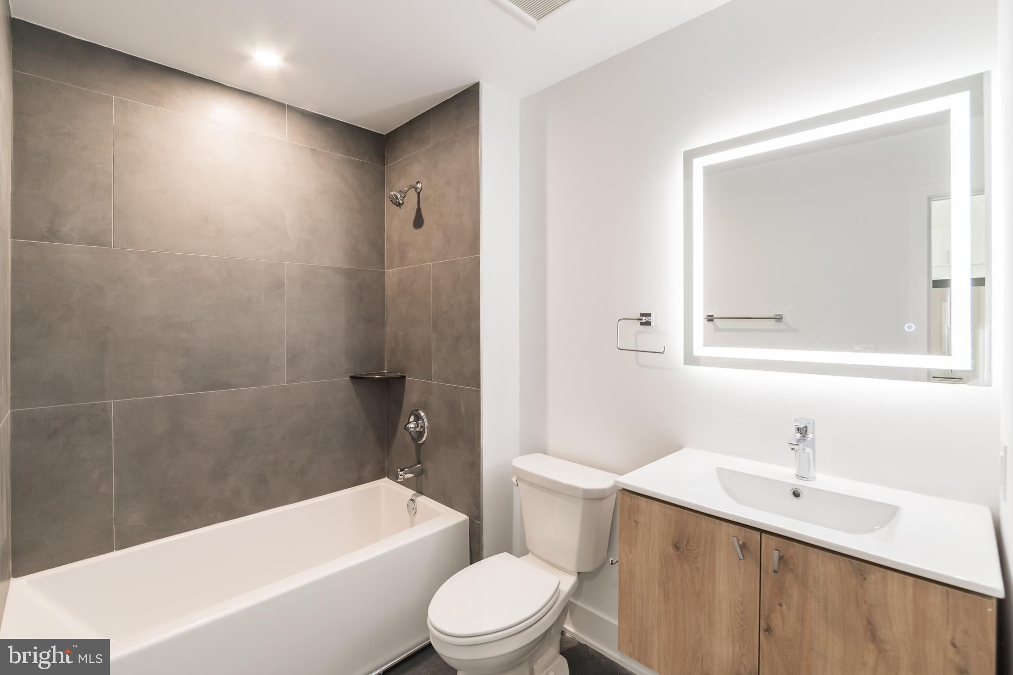 1622 POINT BREEZE AVENUE UNIT 414