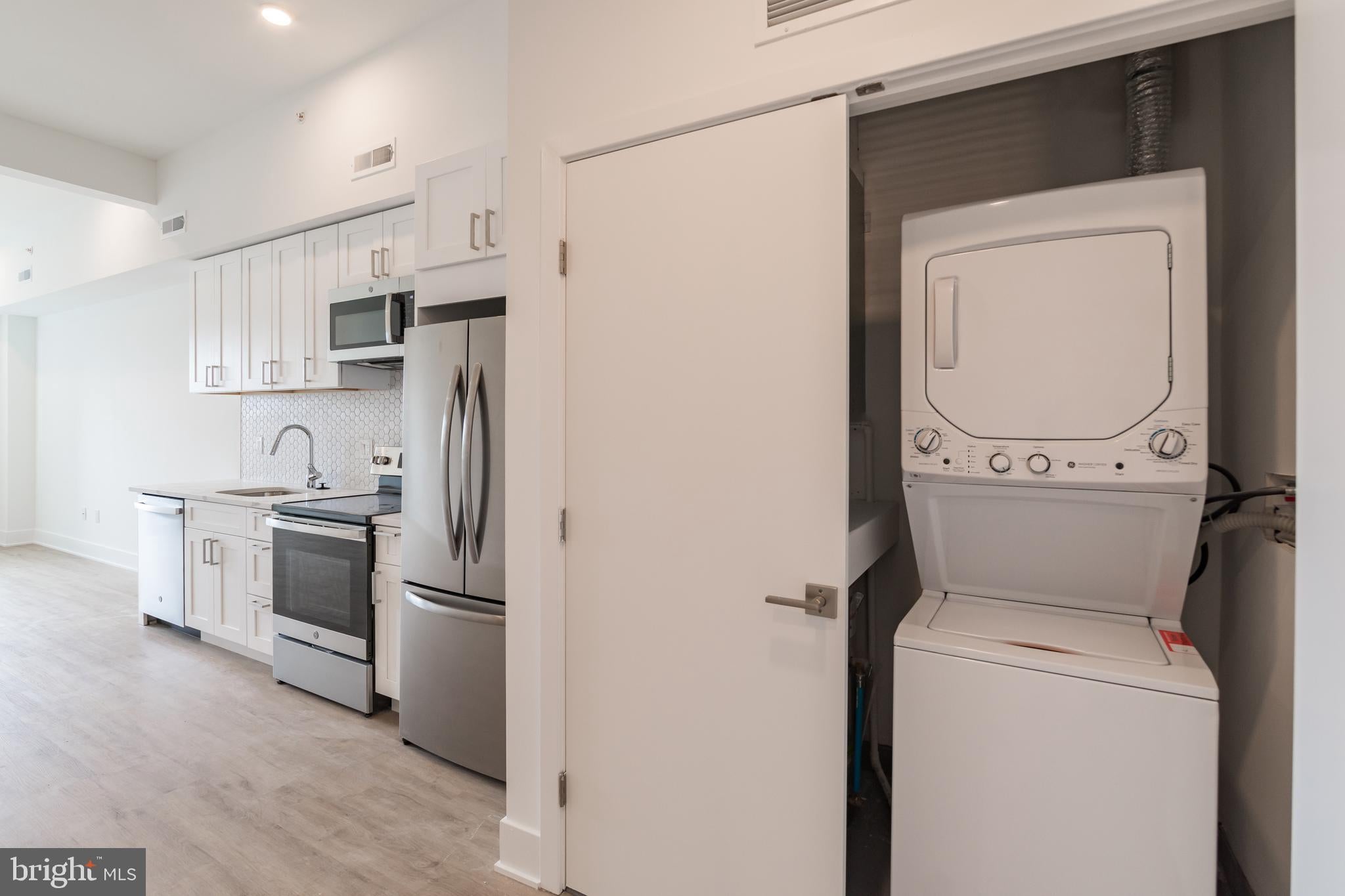 1622 POINT BREEZE AVENUE UNIT 414