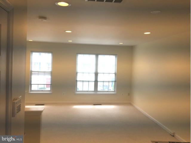 TRAILSIDE - Residential