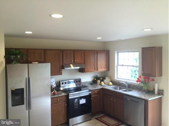 TRAILSIDE - Residential