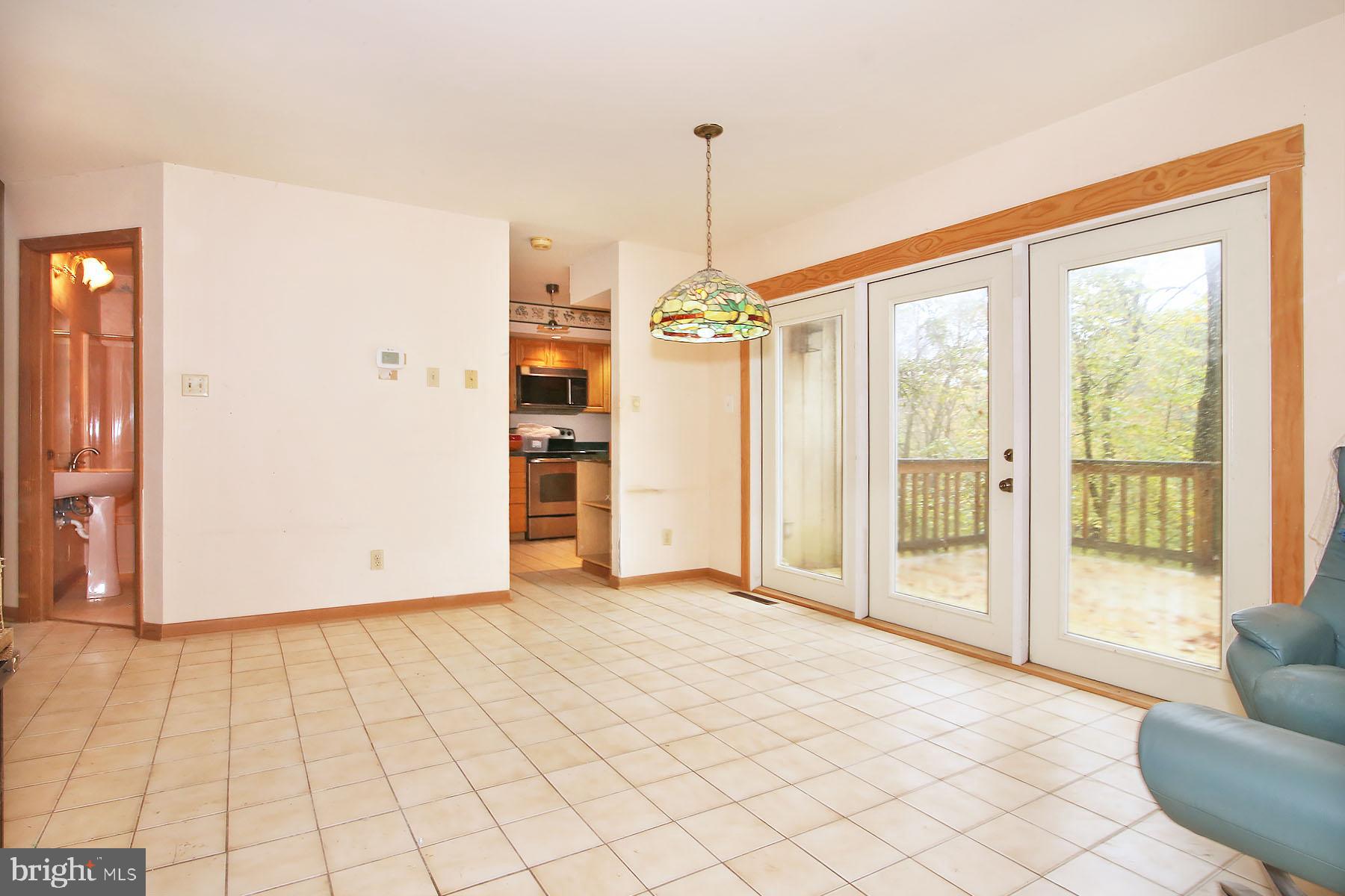 VILLAGE OF INNSBRUCK - Residential