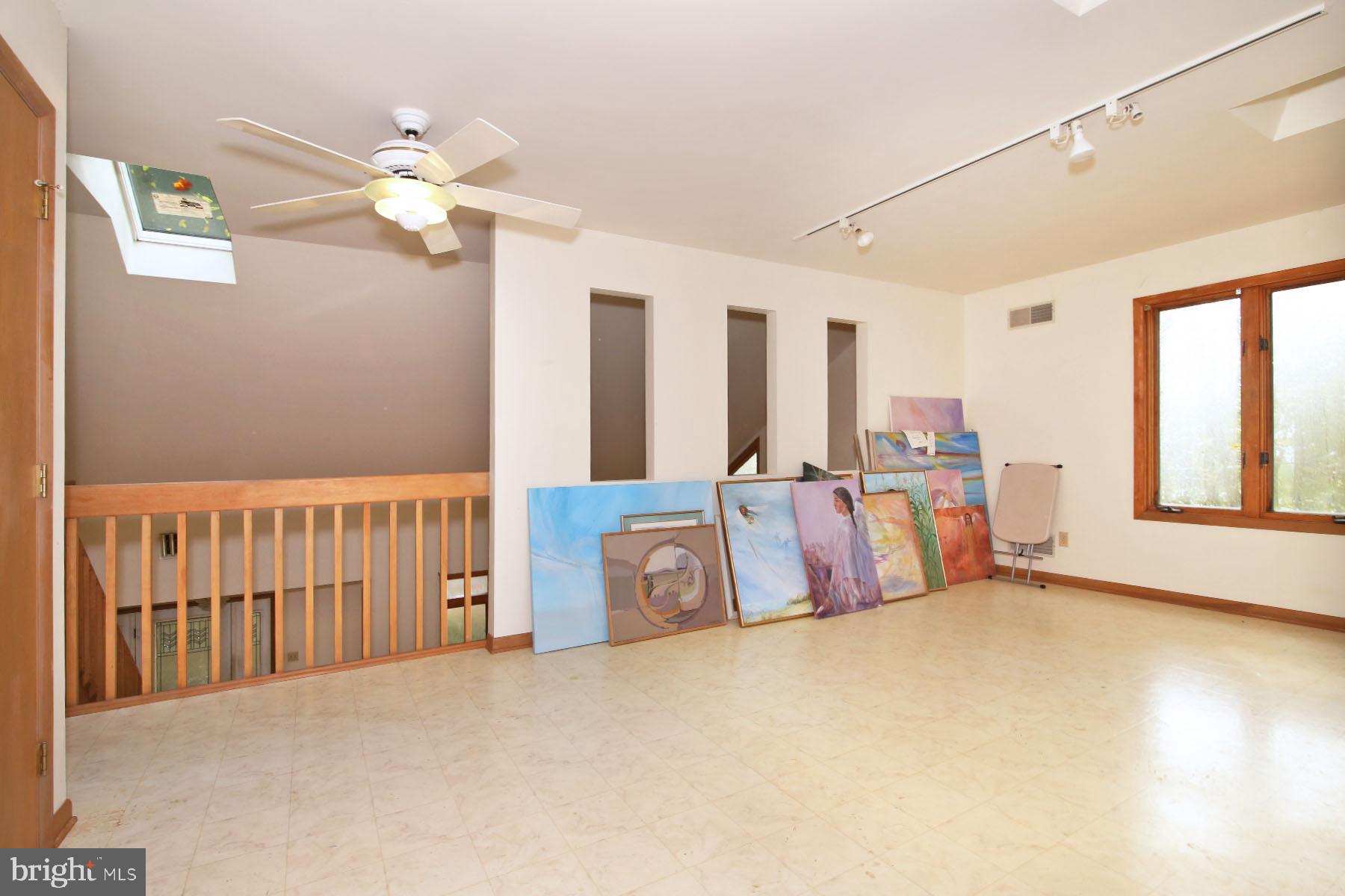 VILLAGE OF INNSBRUCK - Residential