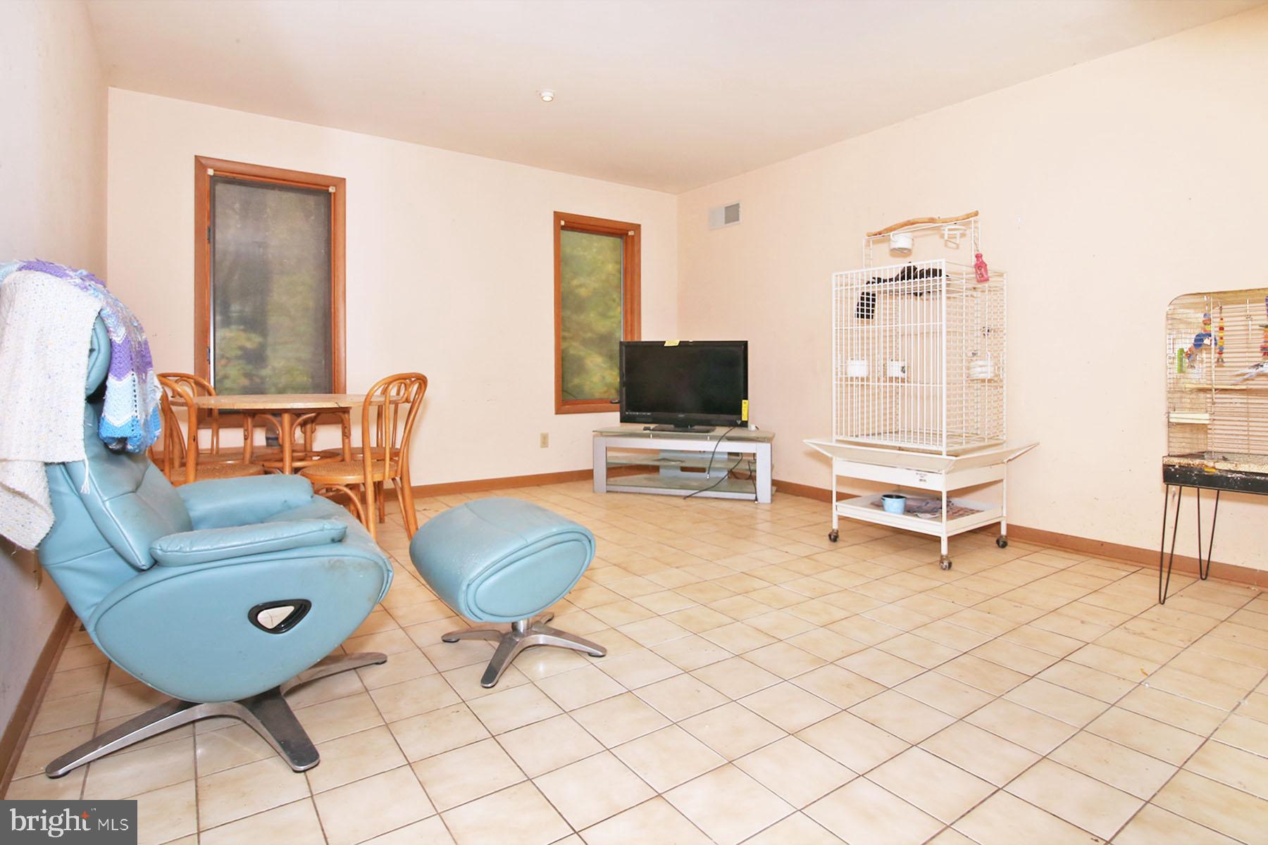 VILLAGE OF INNSBRUCK - Residential