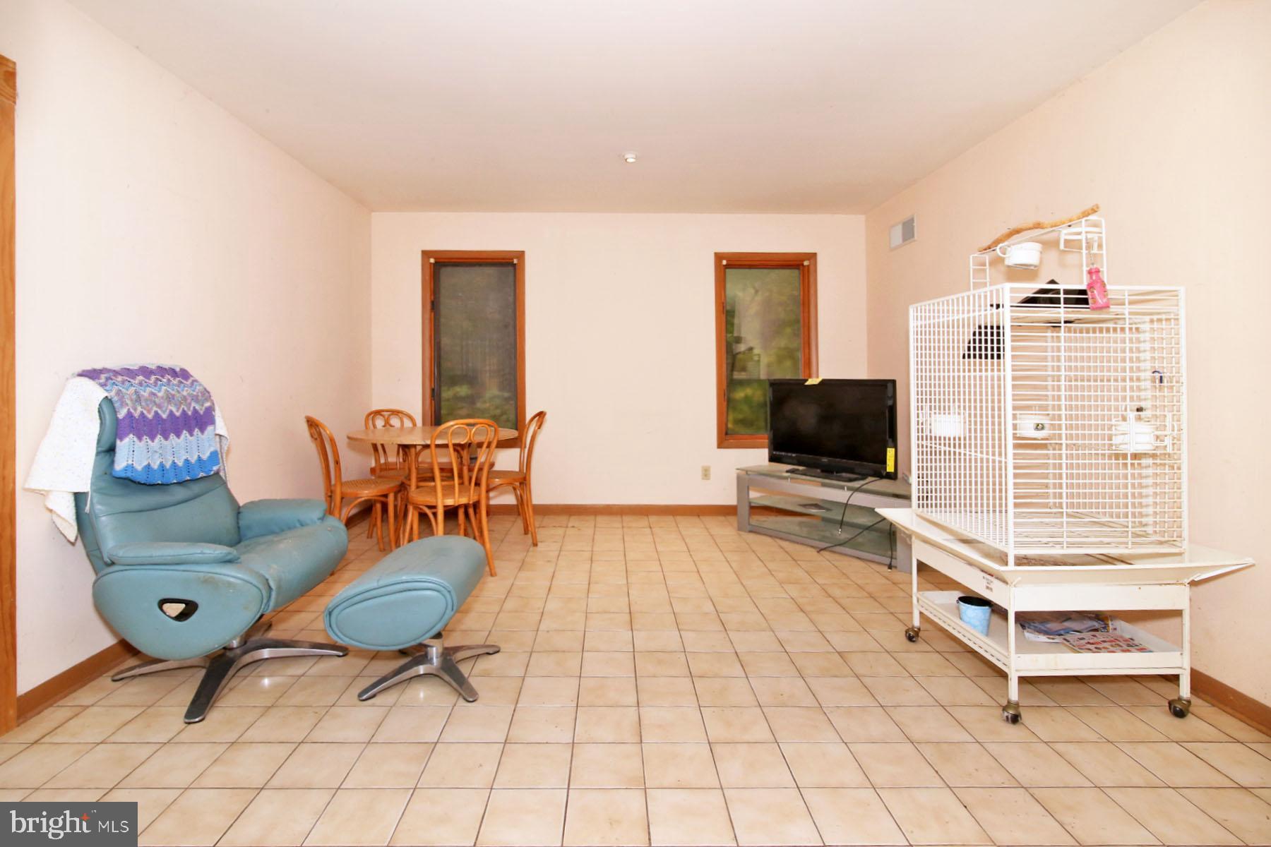 VILLAGE OF INNSBRUCK - Residential