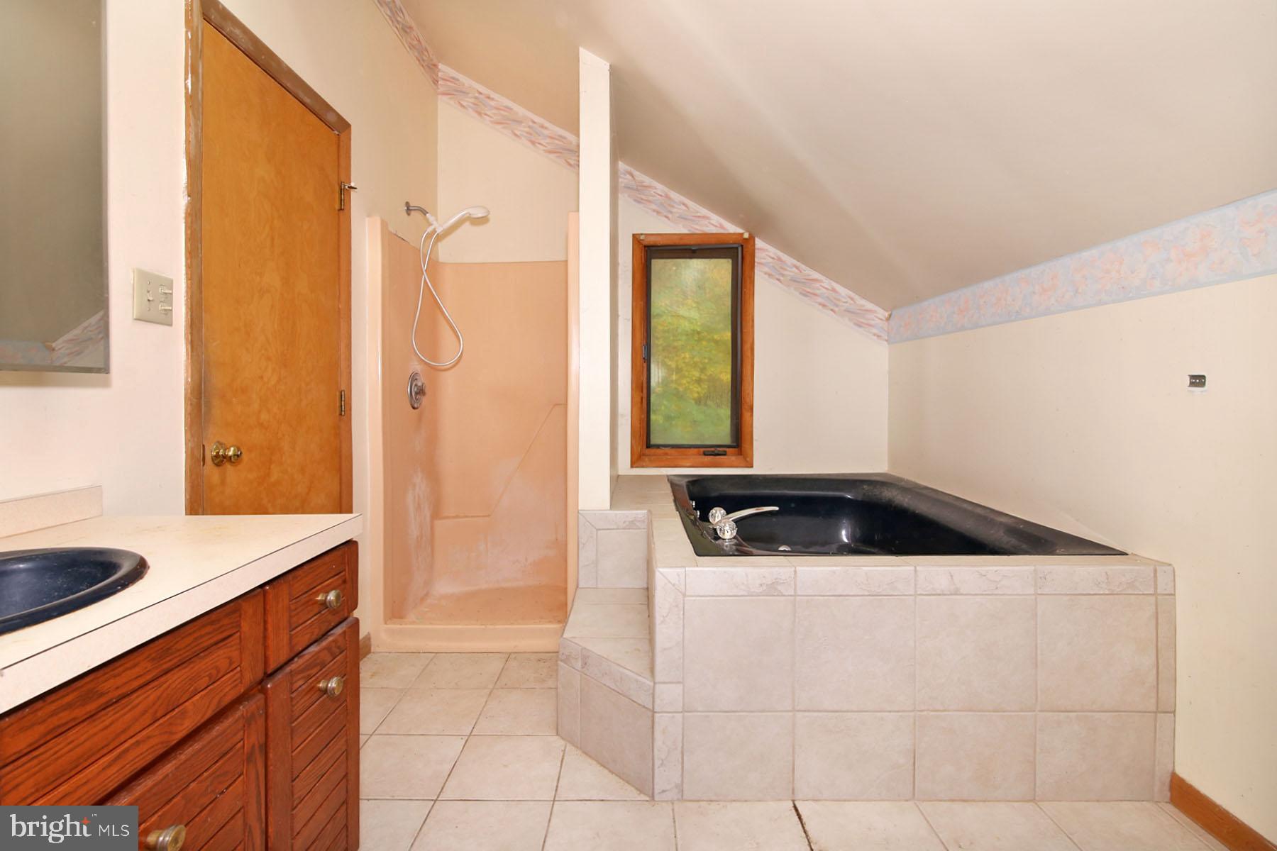 VILLAGE OF INNSBRUCK - Residential