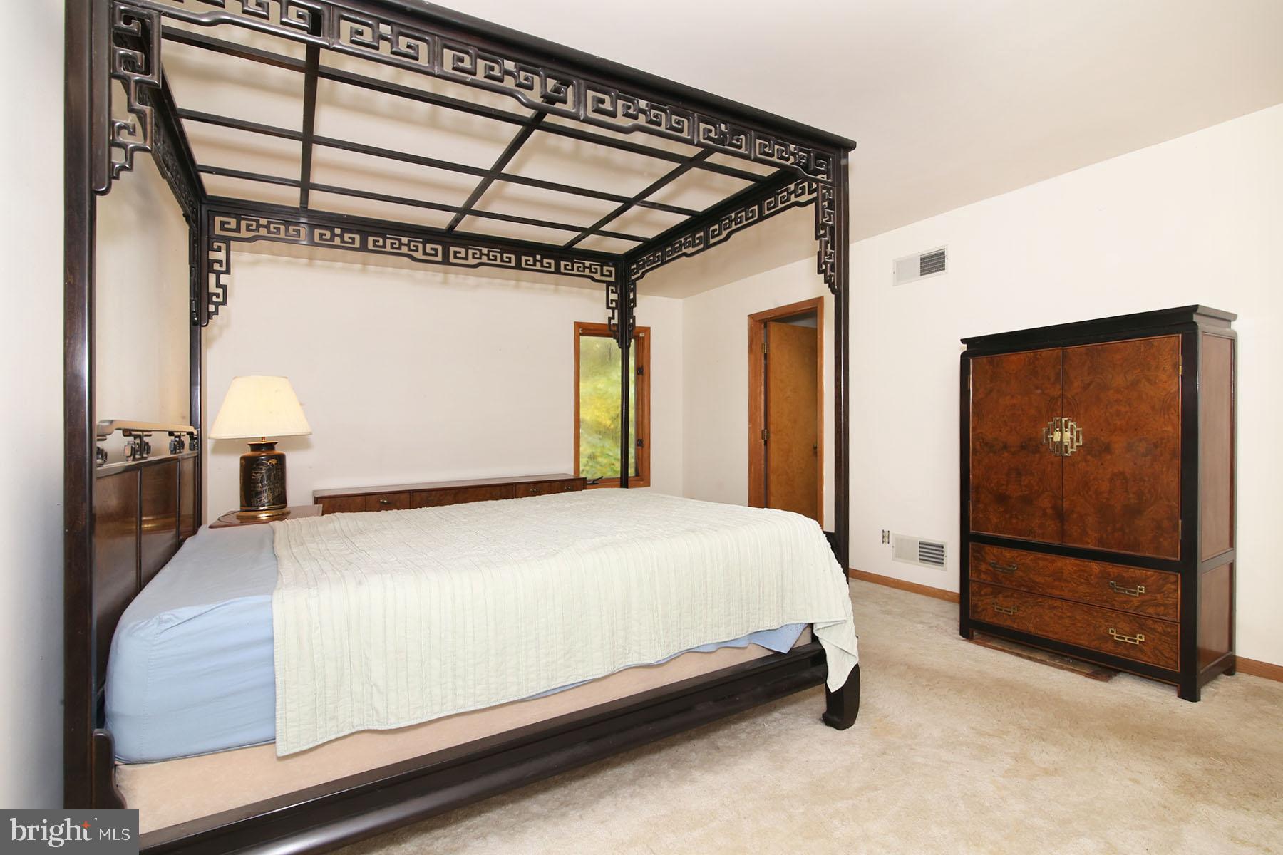 VILLAGE OF INNSBRUCK - Residential