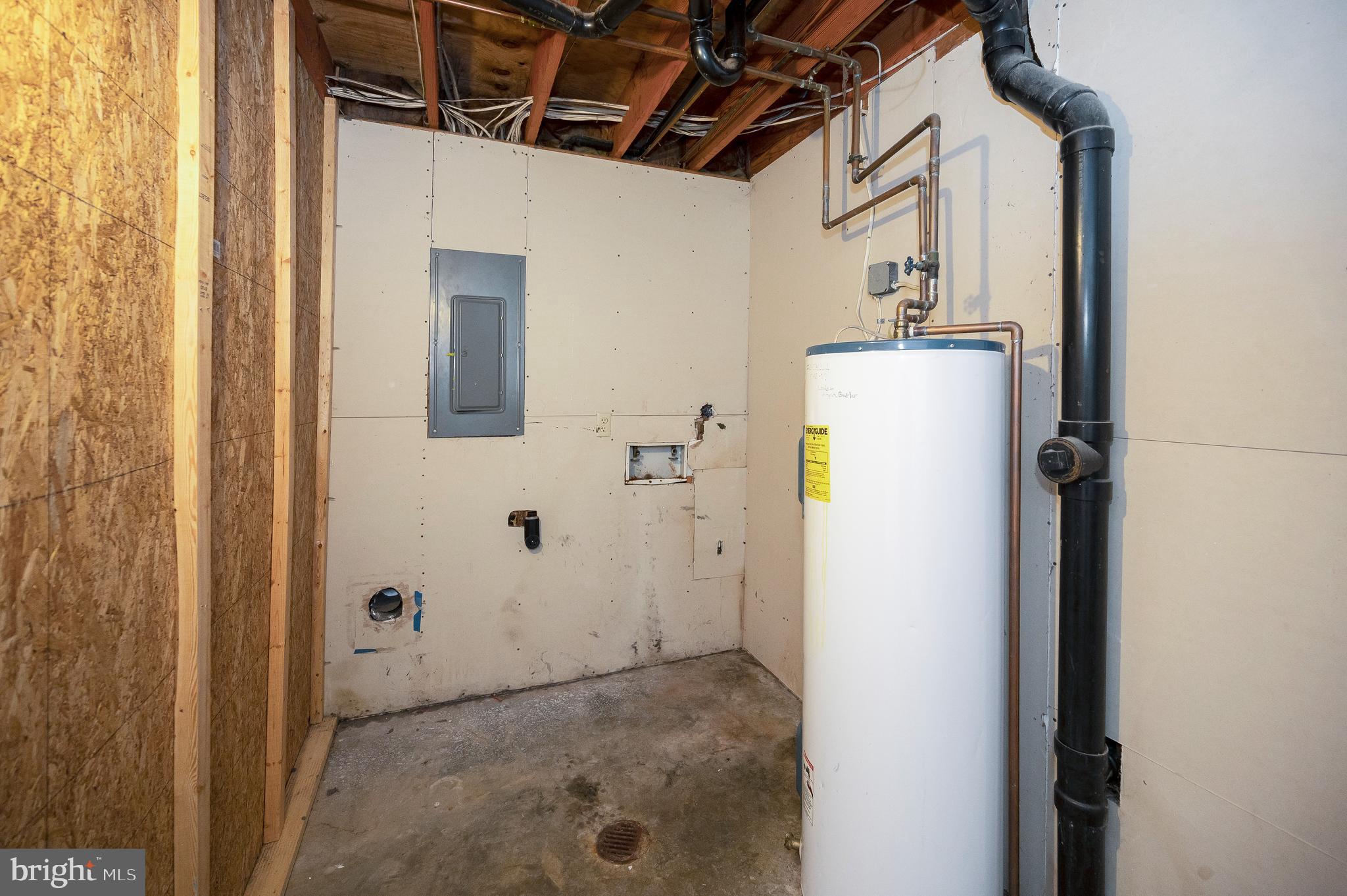 MAPLE GROVE - Residential Lease