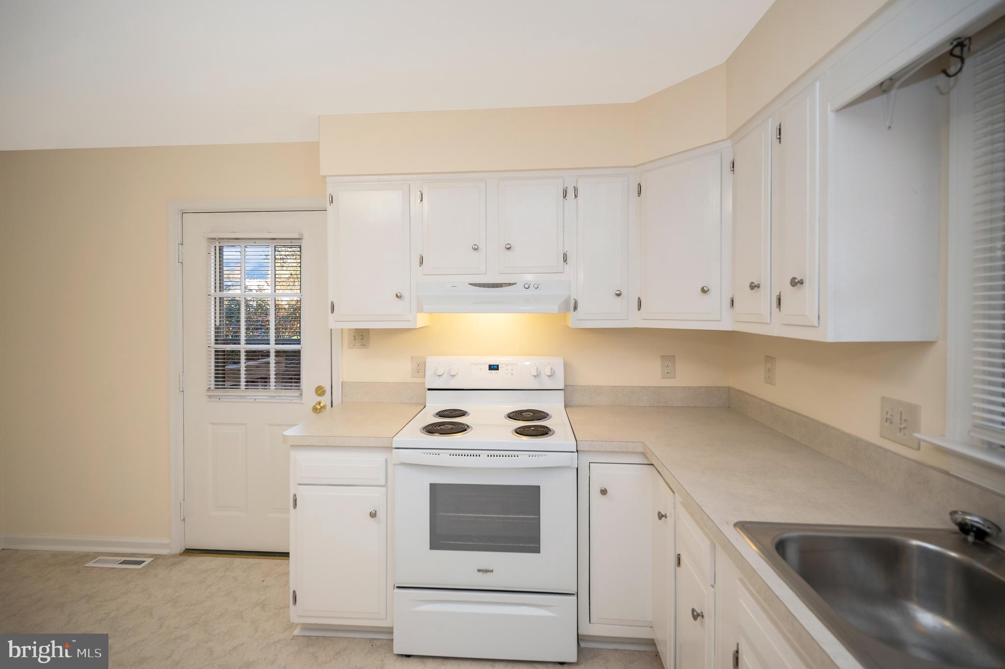 MAPLE GROVE - Residential Lease