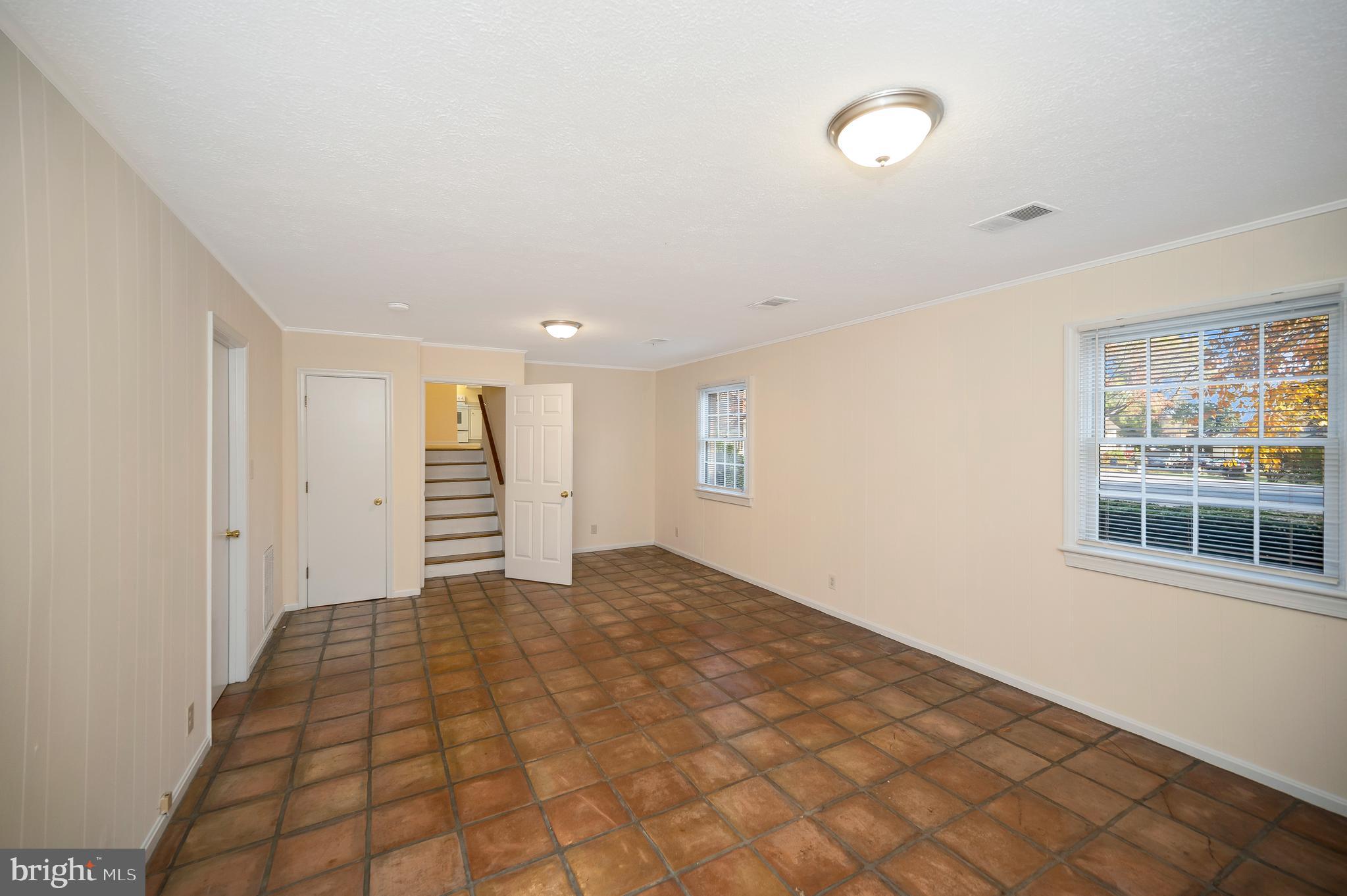 MAPLE GROVE - Residential Lease