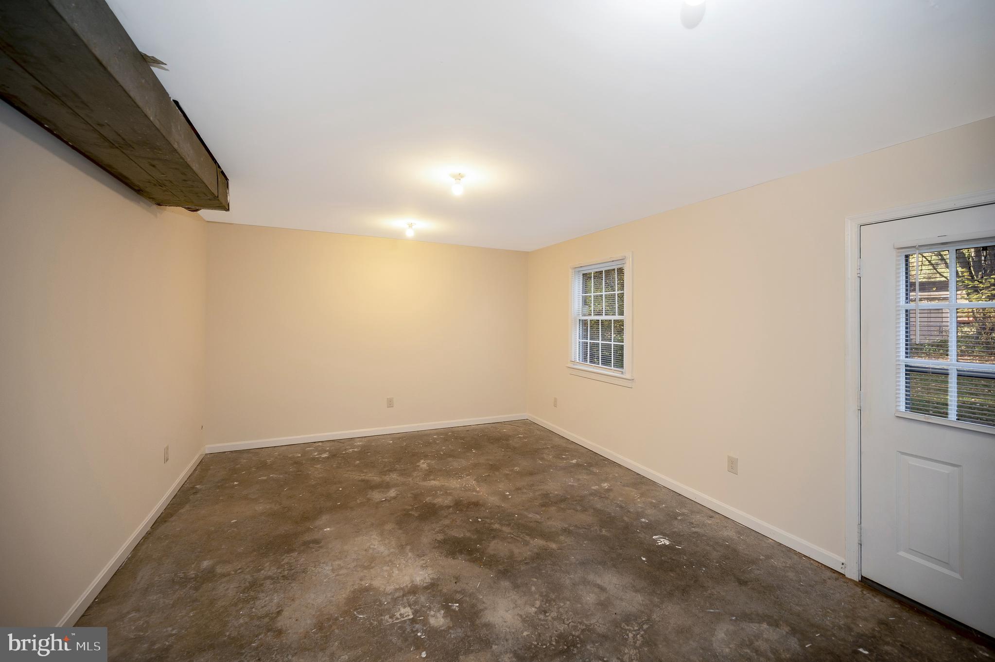 MAPLE GROVE - Residential Lease