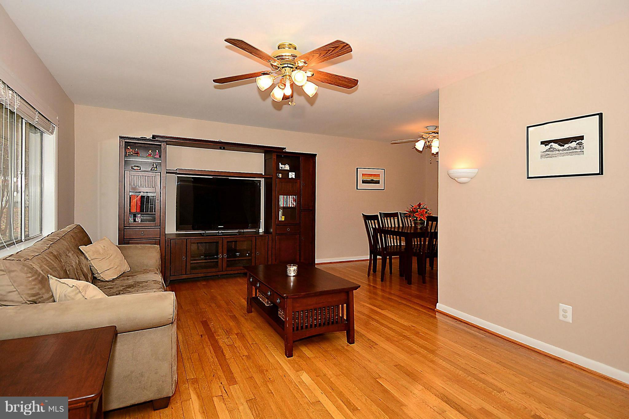 FAIRFAX VILLA - Residential