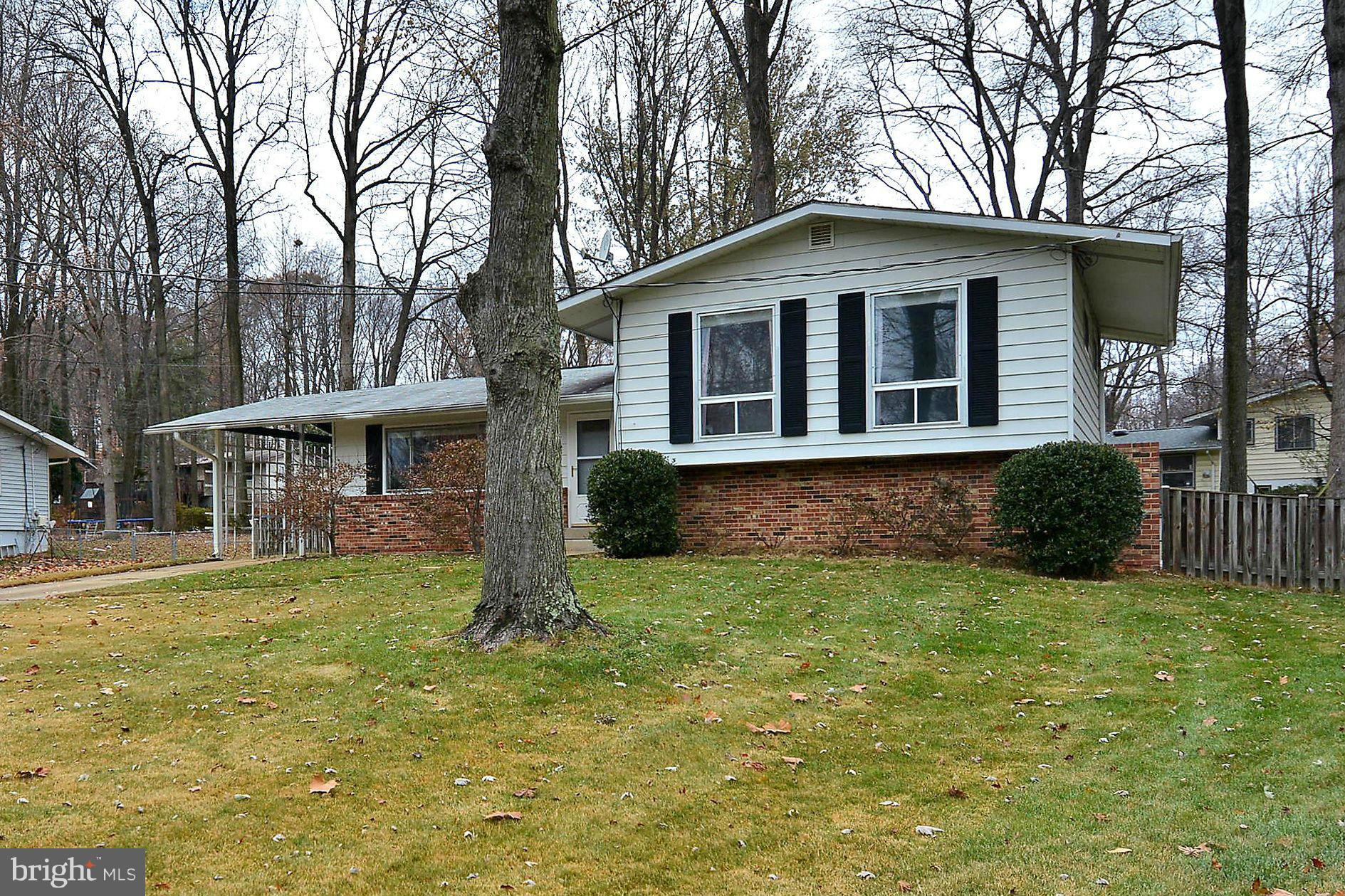 FAIRFAX VILLA - Residential