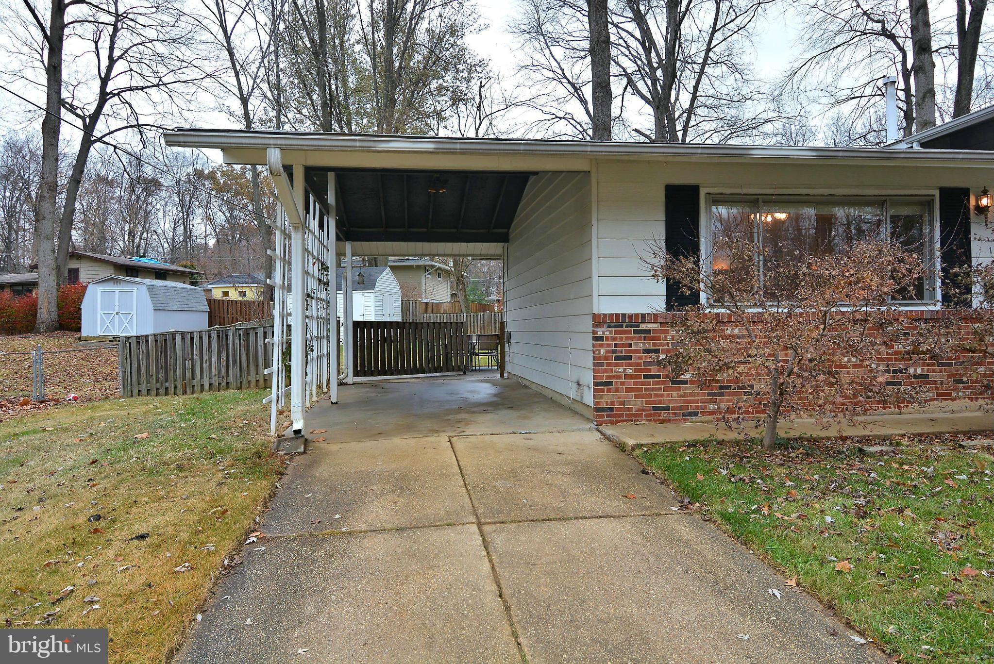 FAIRFAX VILLA - Residential