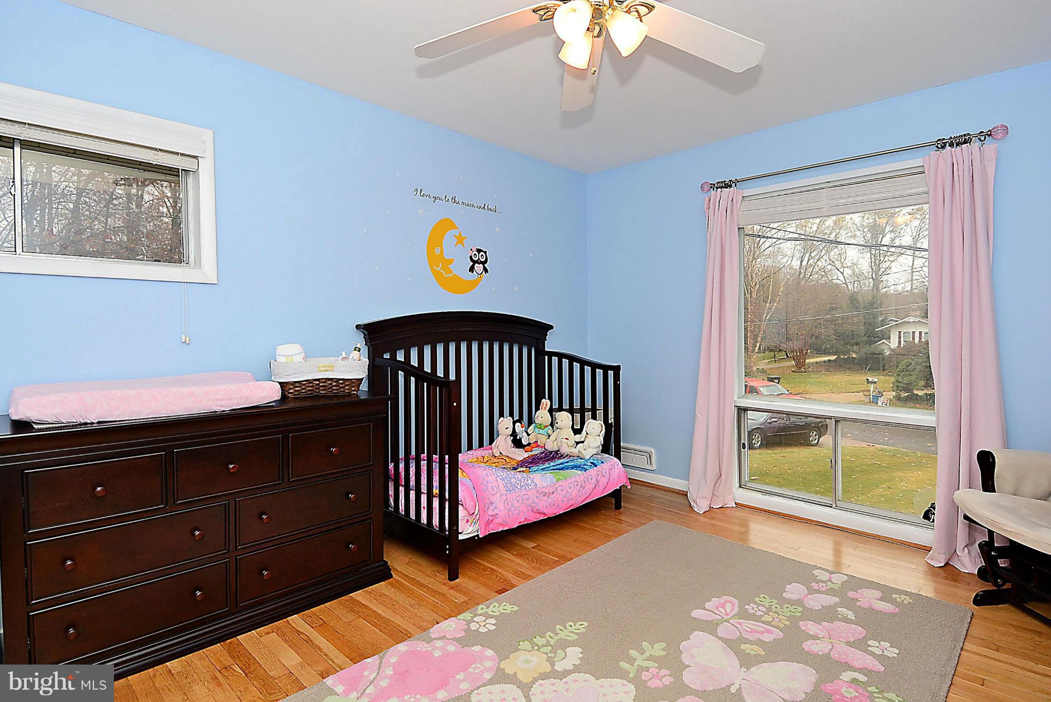 FAIRFAX VILLA - Residential