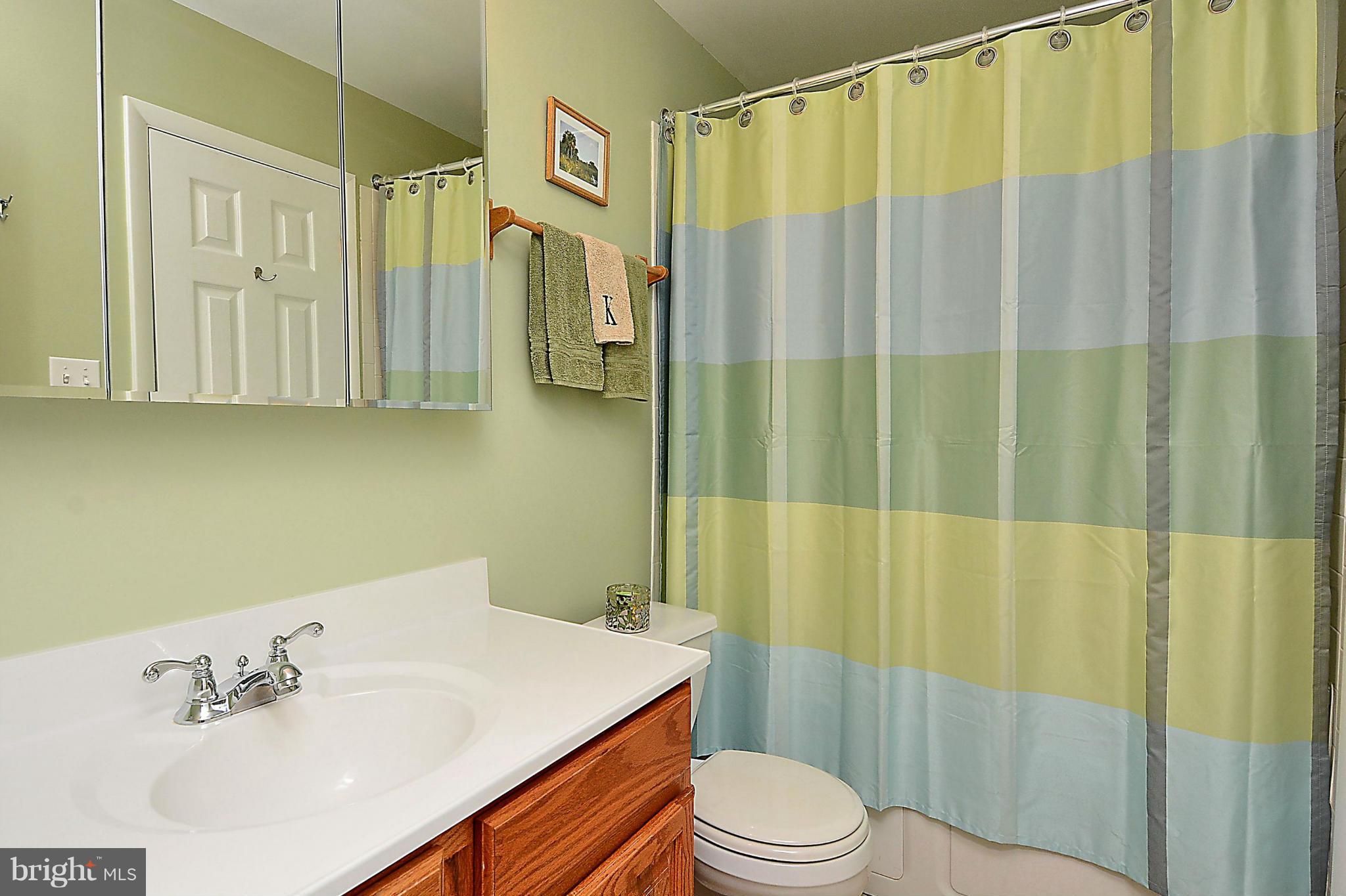 FAIRFAX VILLA - Residential