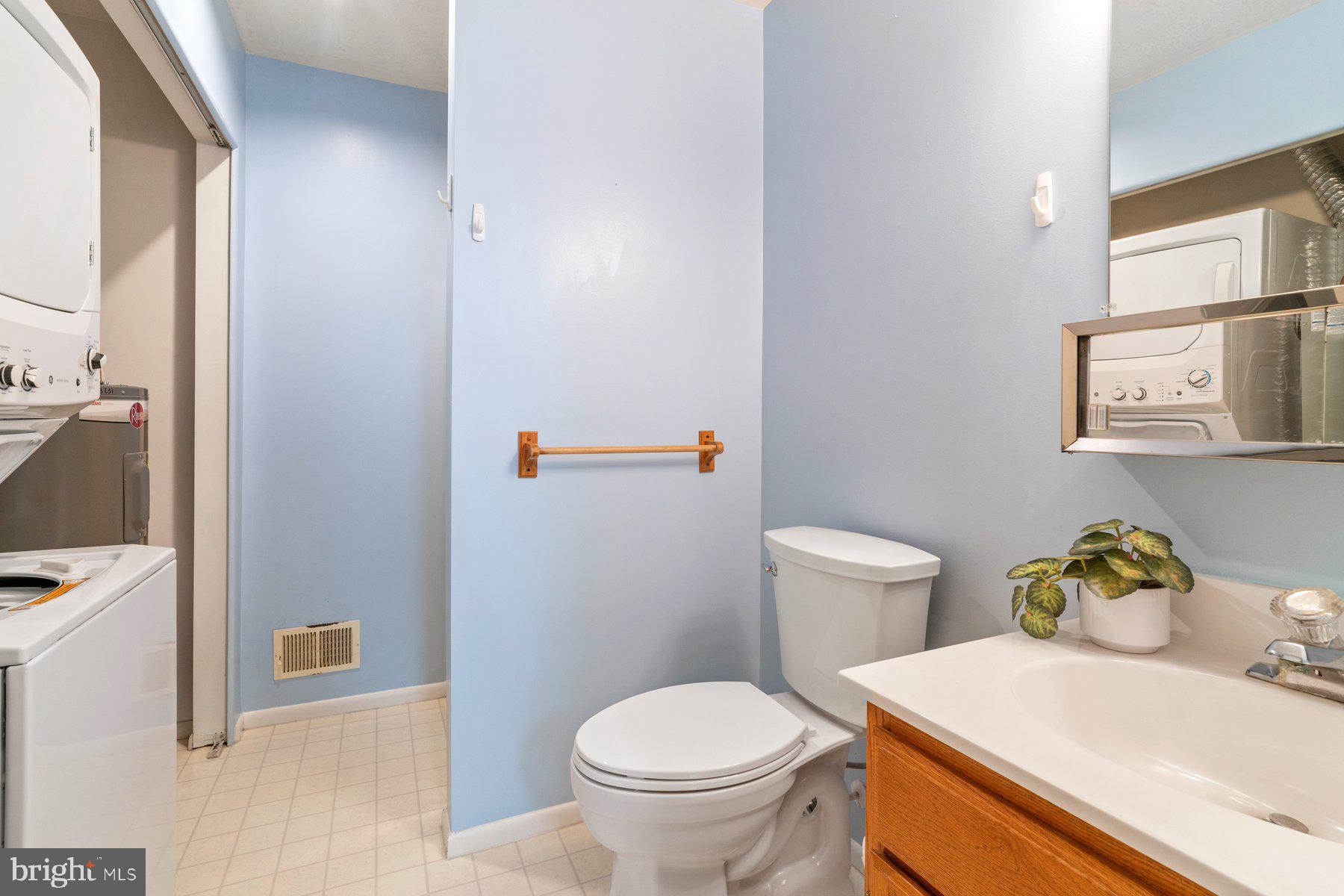 CRESTWOOD VILLAGE - Residential