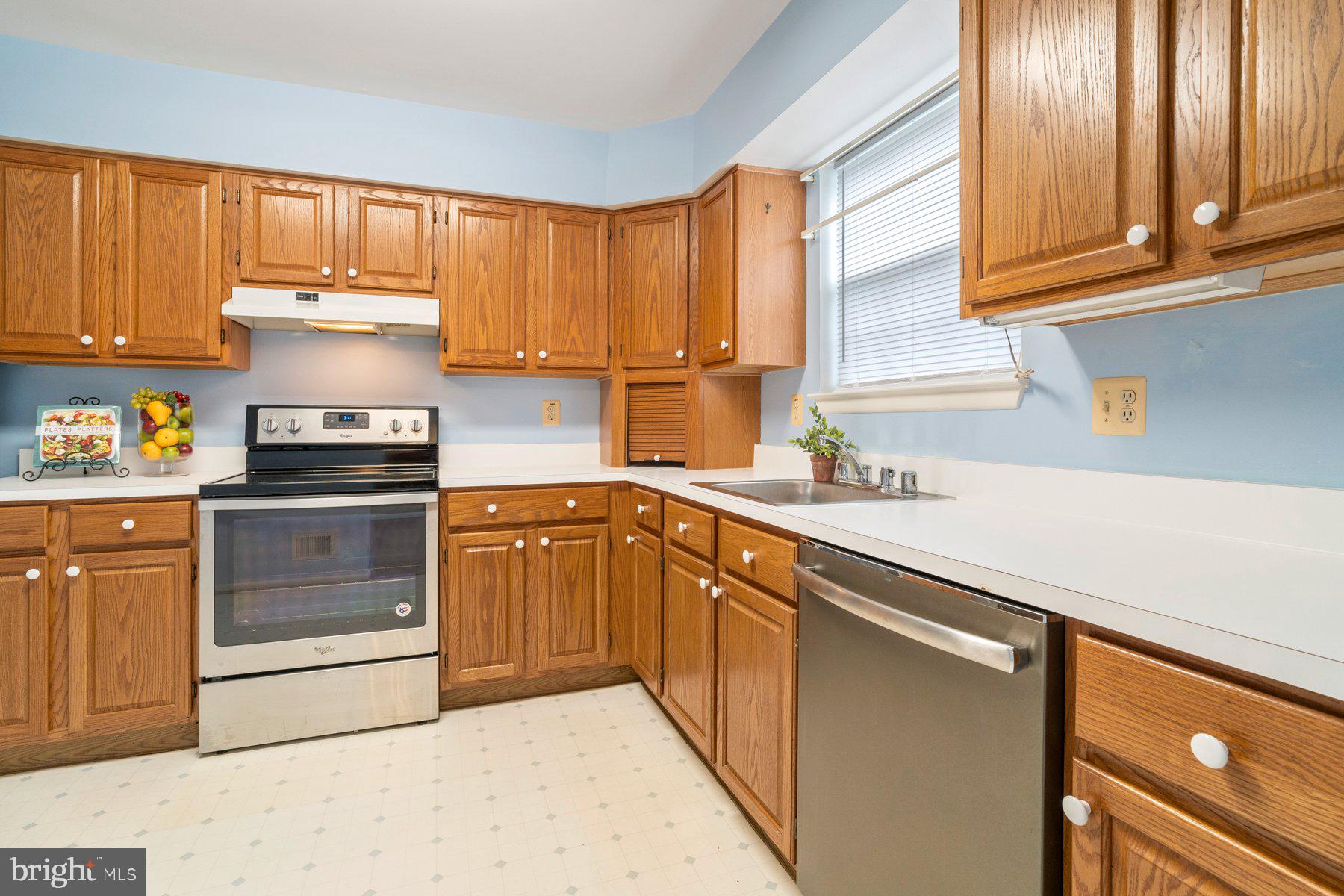 CRESTWOOD VILLAGE - Residential