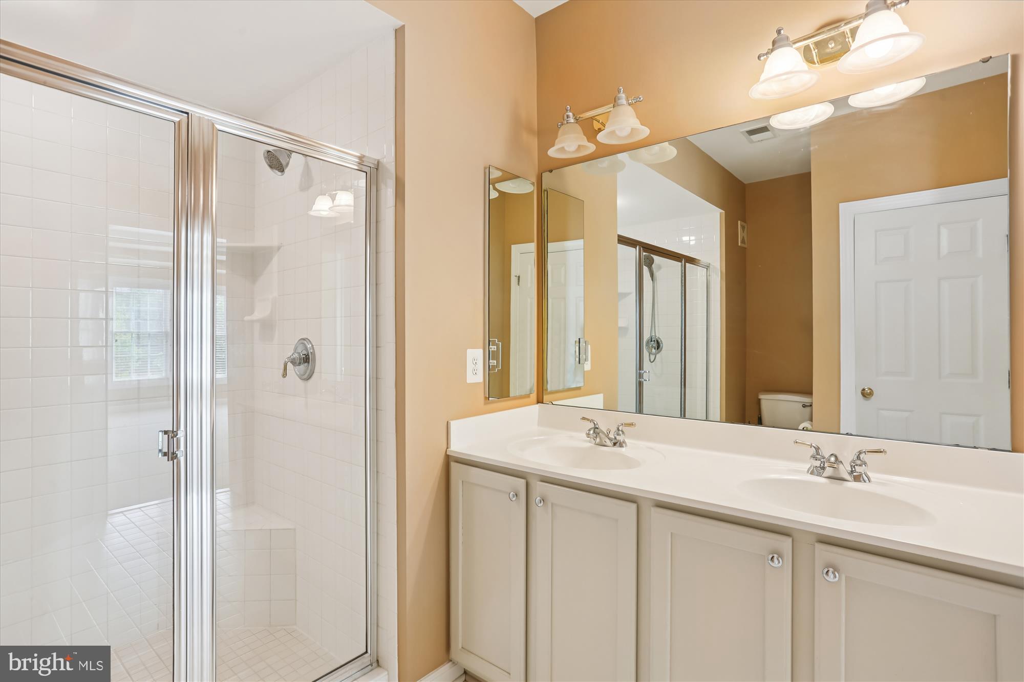 HIDDEN CREEK - Residential Lease