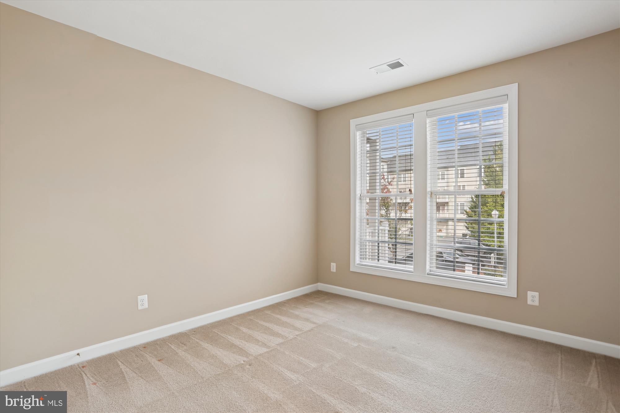 HIDDEN CREEK - Residential Lease