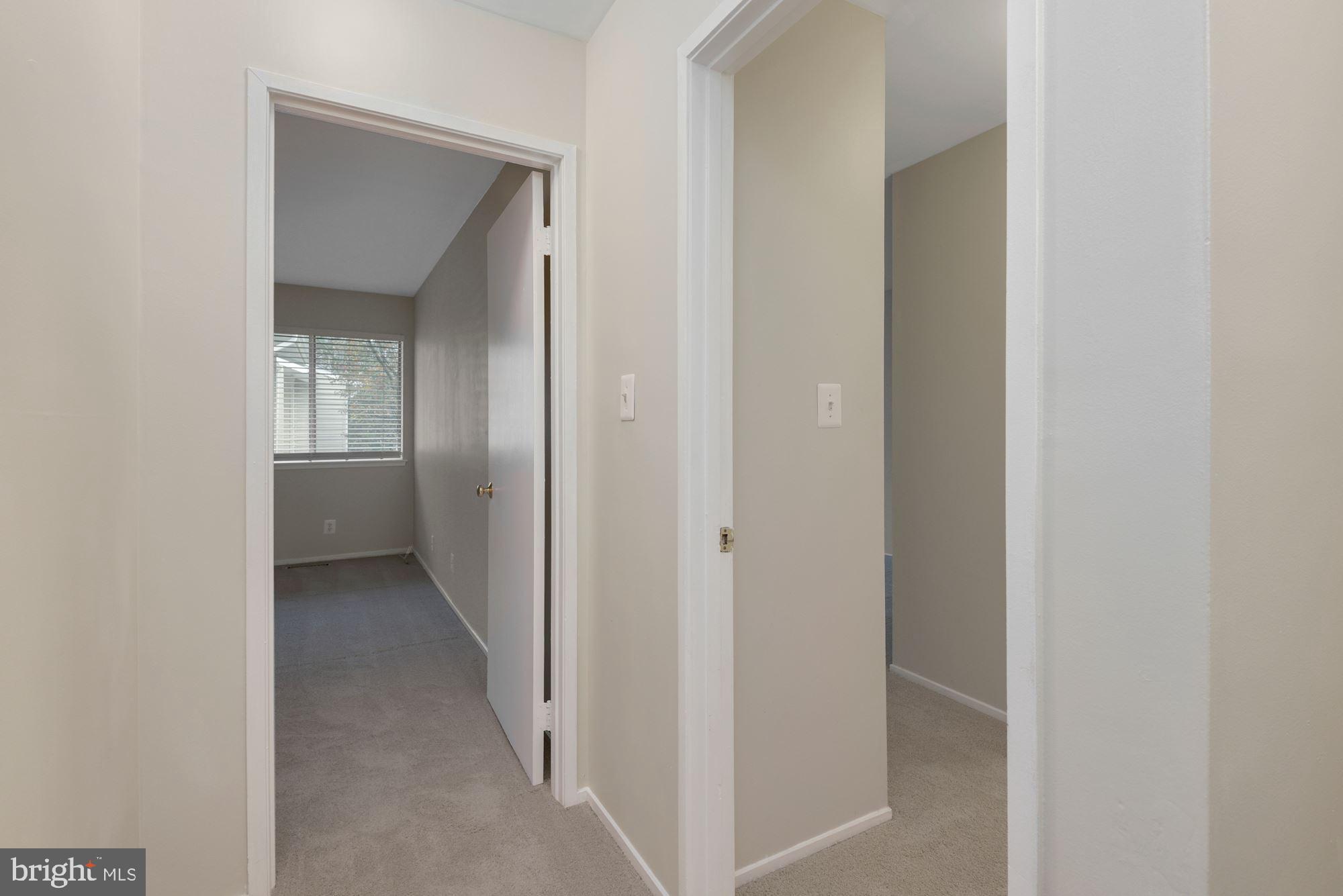 FARMINGDALE - Residential Lease