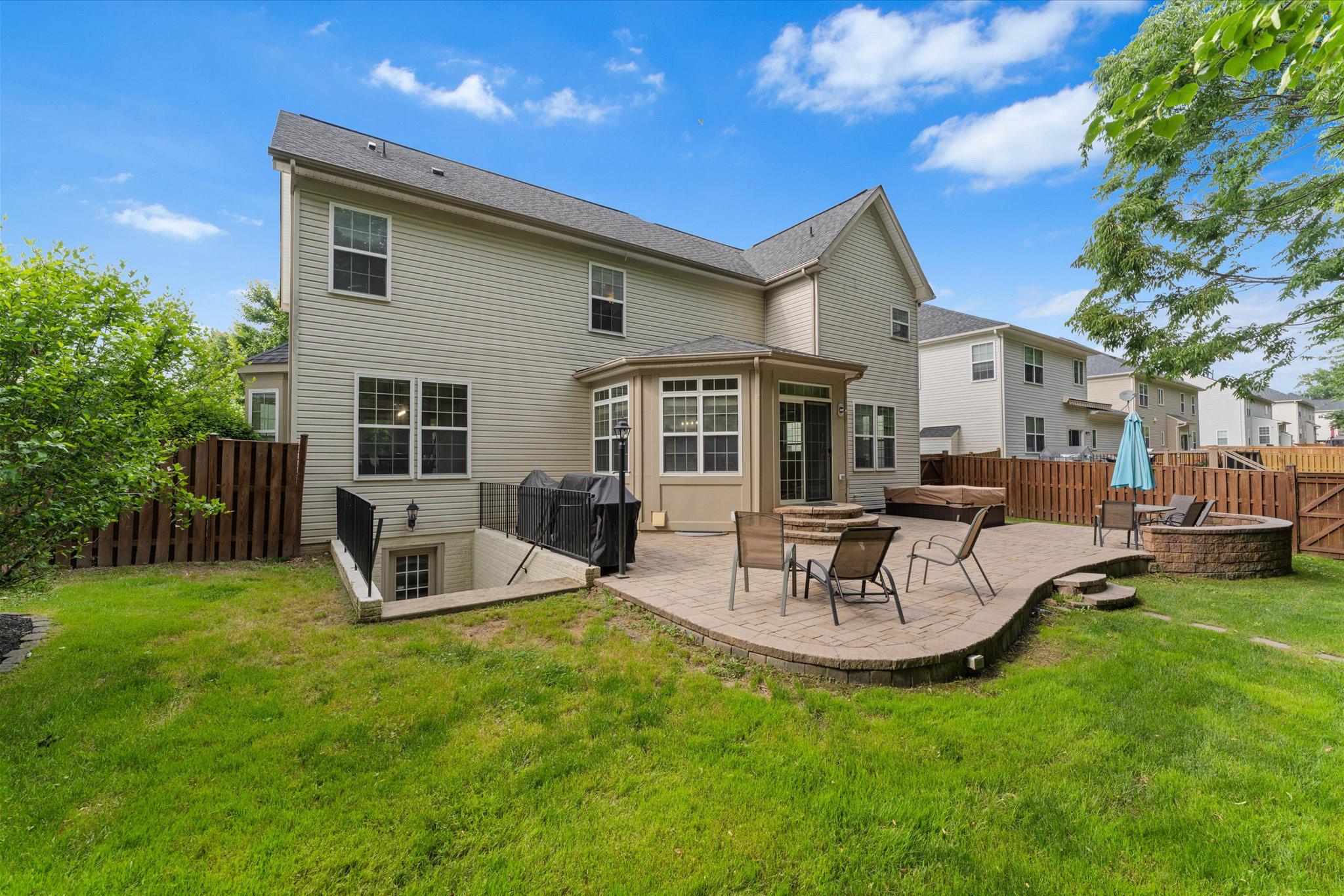 5439 BANTRY COURT