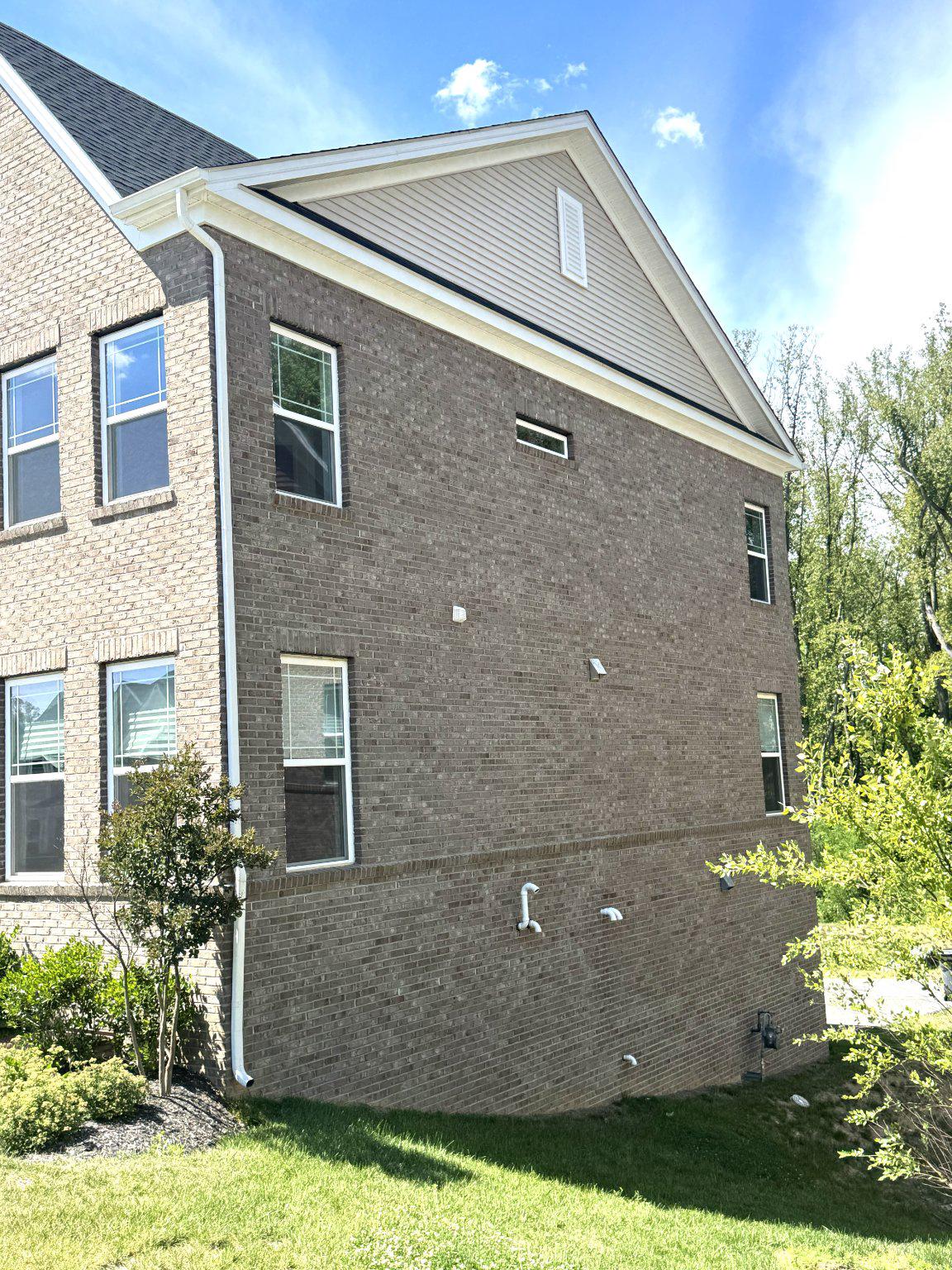 2800 BRIDGEWATER DRIVE
