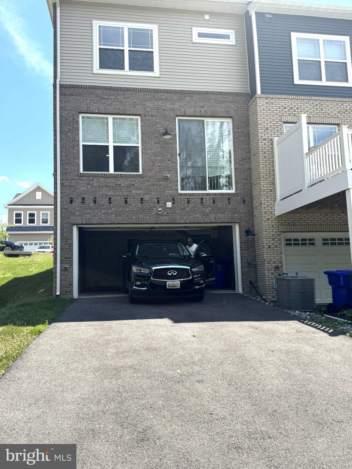 2800 BRIDGEWATER DRIVE