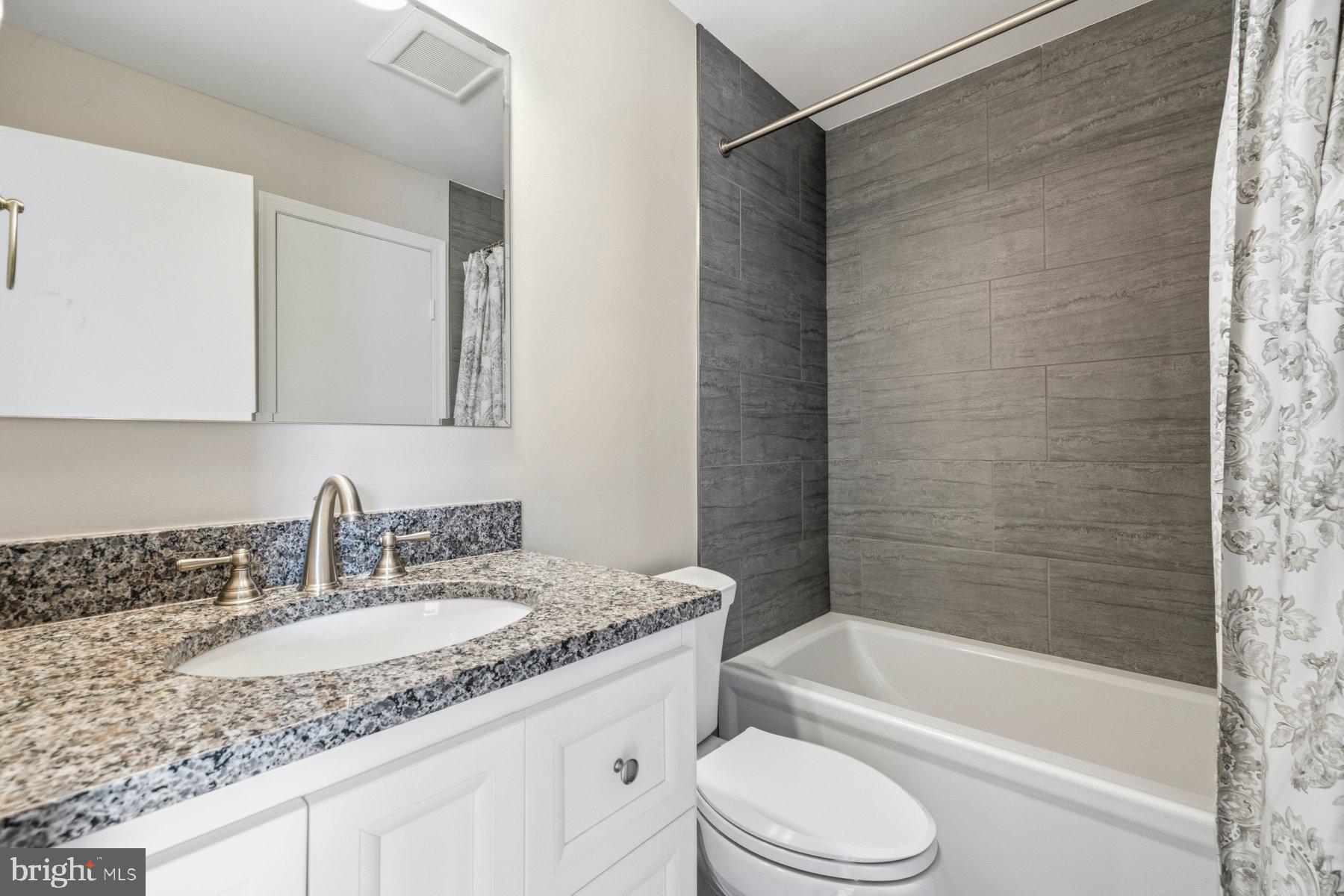 SUMMERHILL - Residential