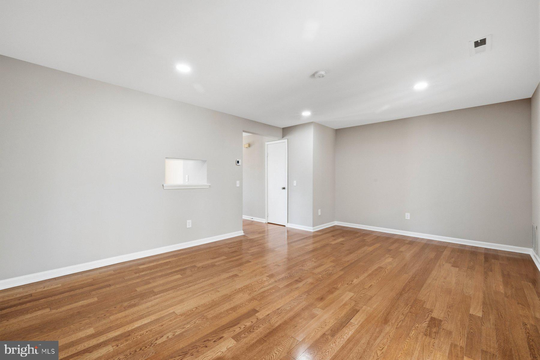 SUMMERHILL - Residential