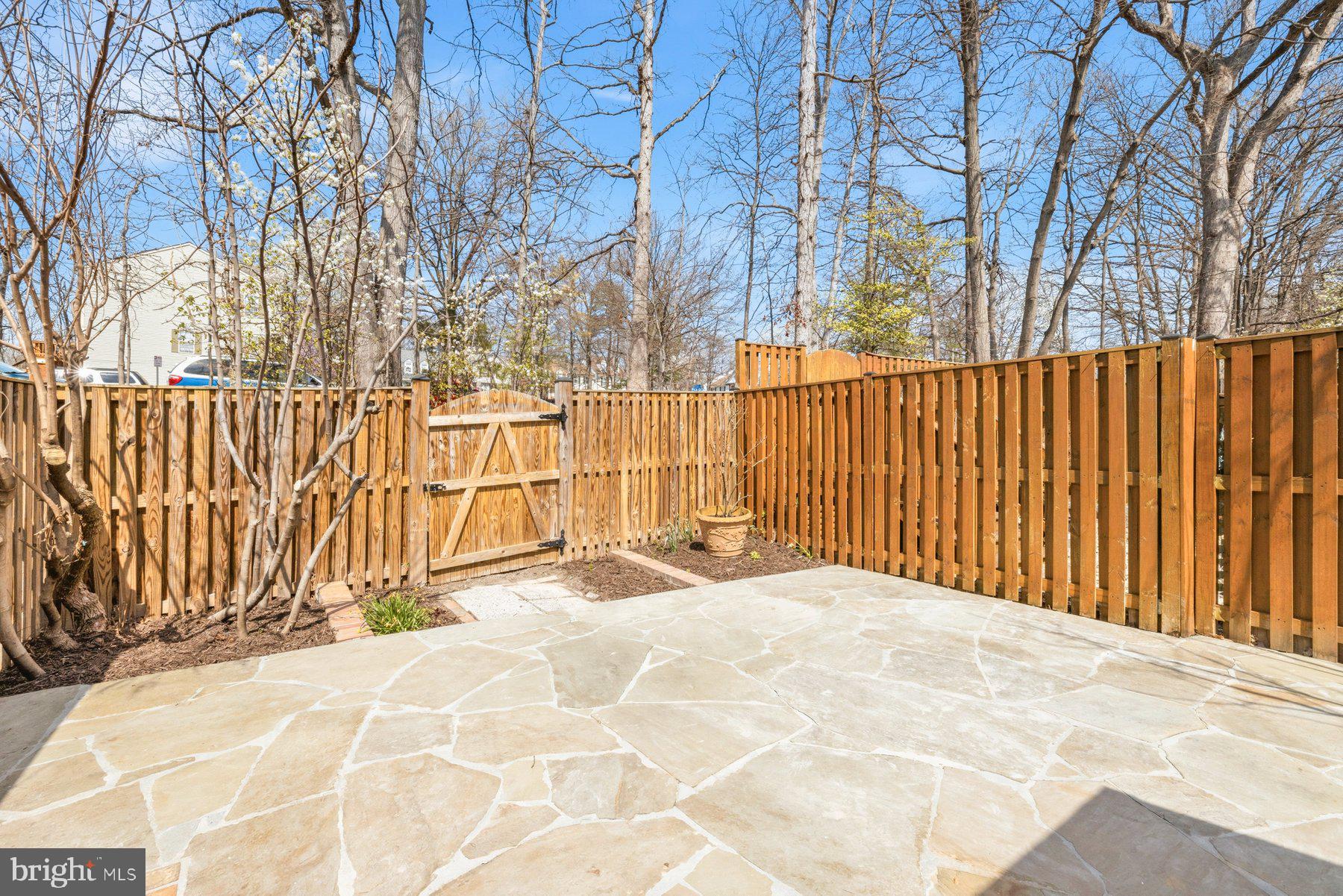 SUMMERHILL - Residential