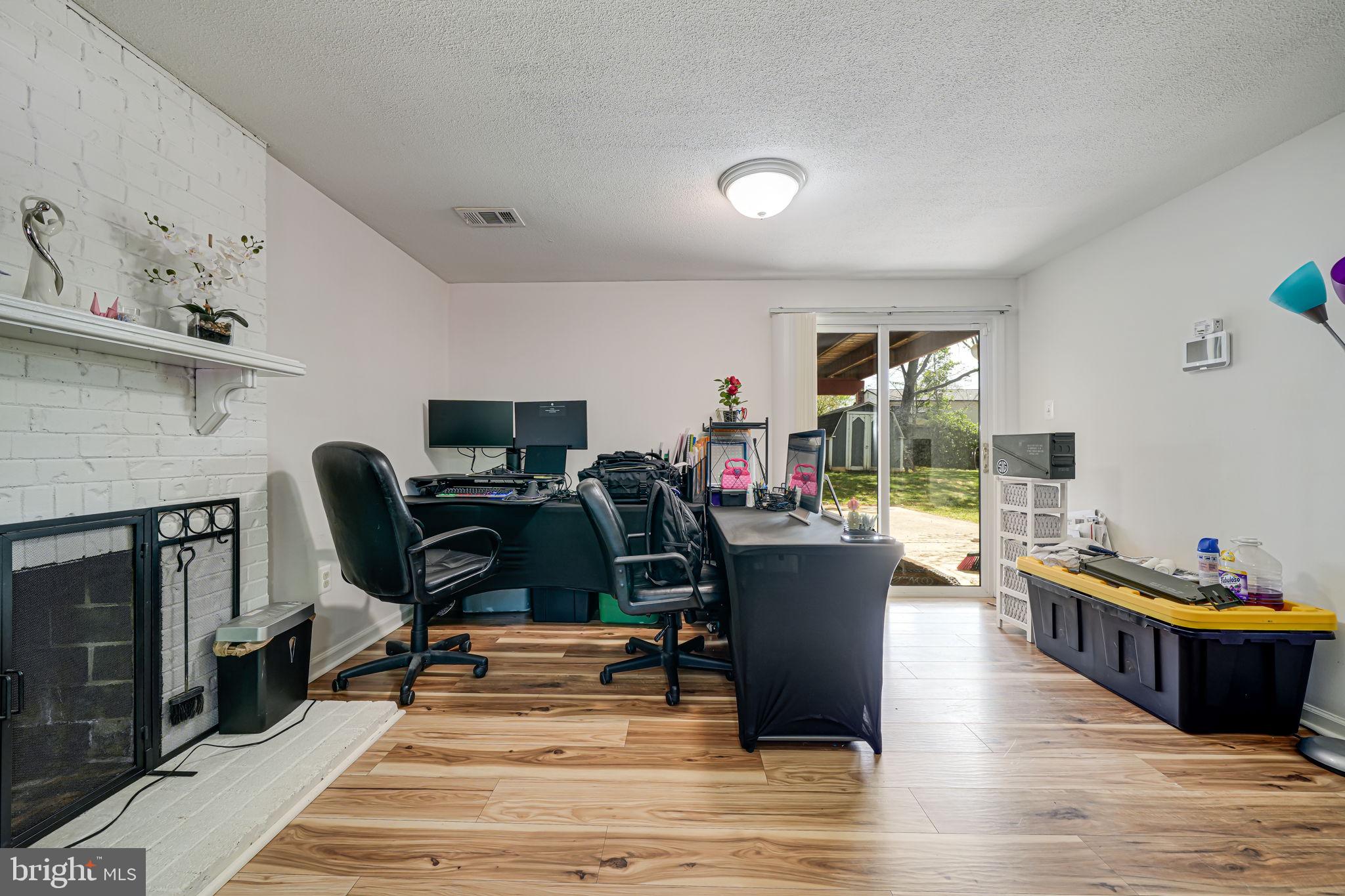 DALE CITY - Residential