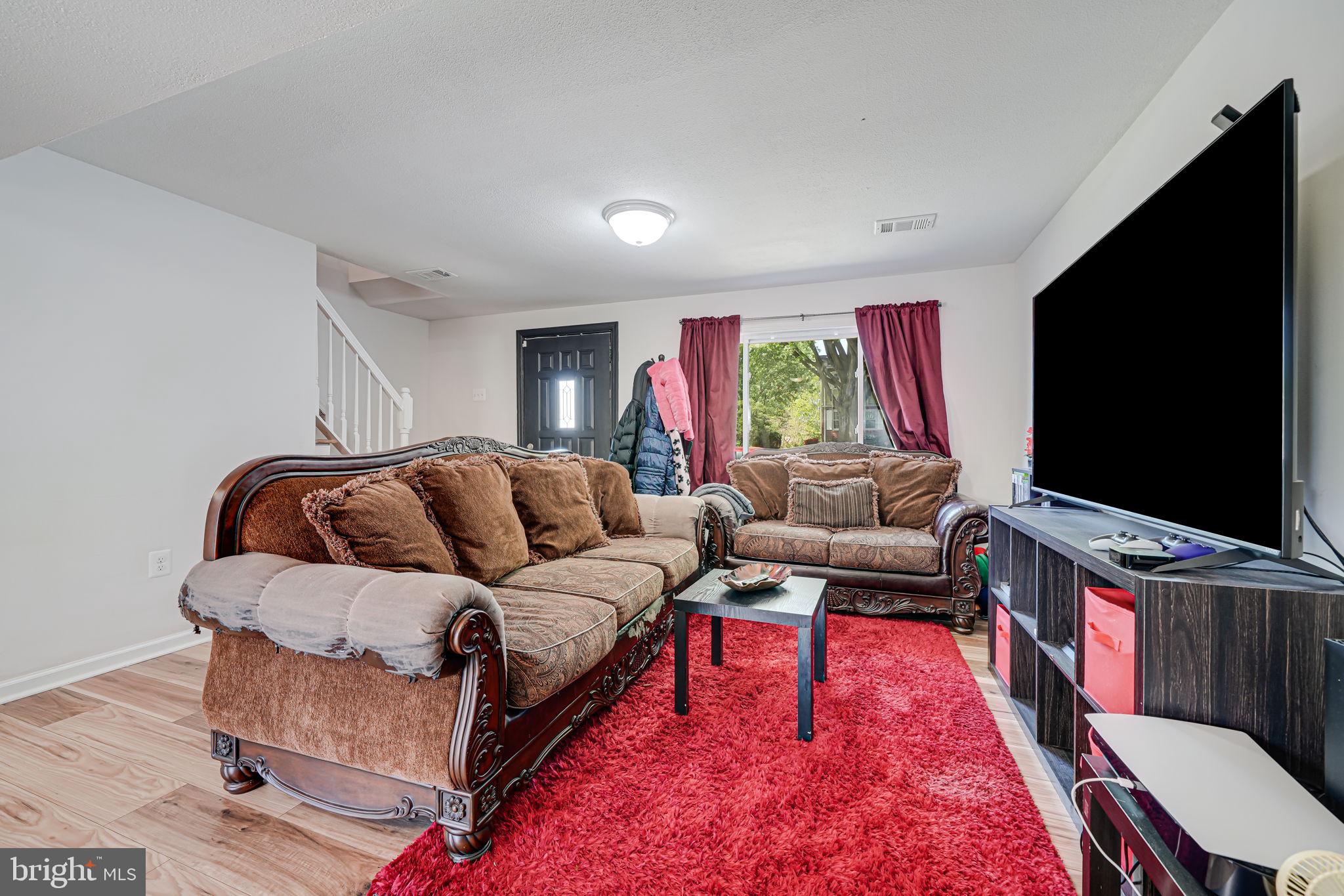 DALE CITY - Residential