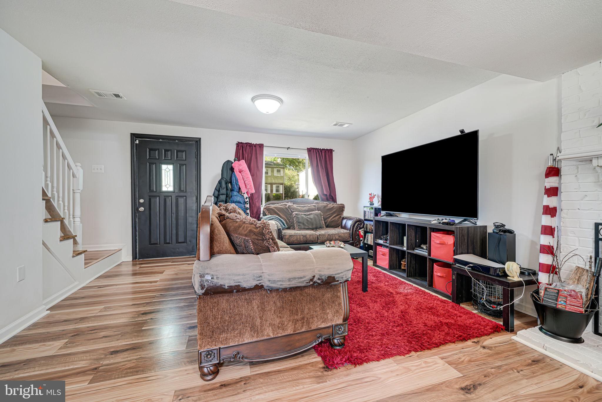 DALE CITY - Residential