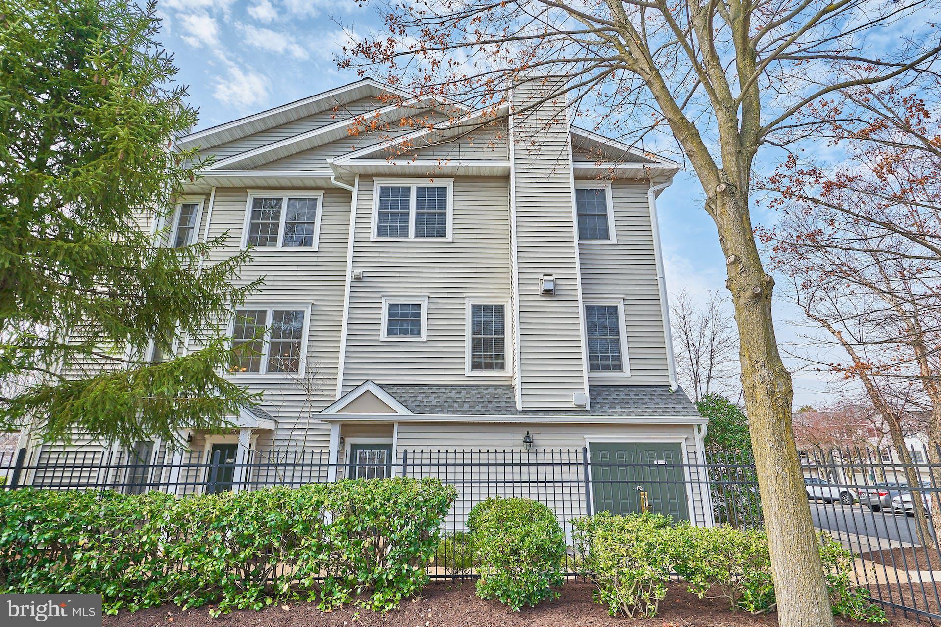 GATES OF FAIR LAKES - Residential