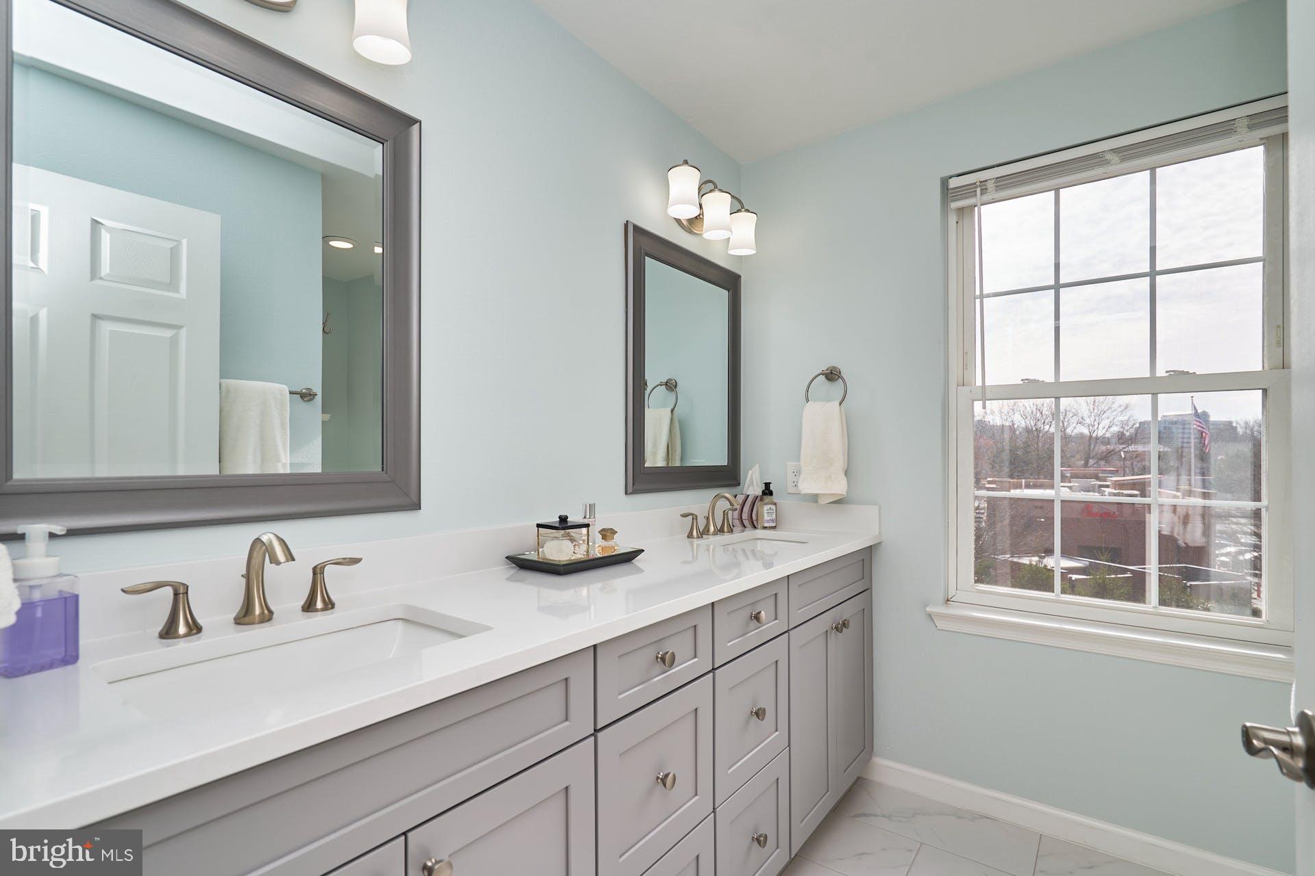 GATES OF FAIR LAKES - Residential