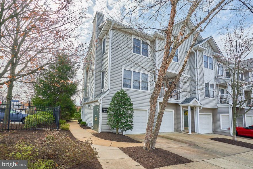 **FORMER MODEL HOME** Beautiful end unit condo with three bedrooms and three full bathrooms! This lovely condo includes a one car garage and driveway.  Main level includes a spacious and open floor plan with kitchen over looking the dining and family room.  Kitchen remodeled with  updates to include new countertops, backsplash, more cabinetry for ample amount of storage and a new sink faucet.  Bright and light filled kitchen also includes stainless steel appliances with new gas stove, new refrigerator and new dishwasher.  Updates include new laminate flooring throughout the main level,  whole house painted, new water heater (2019) and HVAC (2017).  Family room offers a cozy  gas fireplace and sliding door to a private patio. The next level up includes two bedrooms and two full bathrooms. Master bedroom with high ceilings and spacious walk in closet. Gorgeous fully remodeled master bathroom with a double sink vanity and large shower. Upper level offers a third bedroom with a walk in closet and an updated full bathroom. Tons of storage throughout. Gated community offers an outdoor pool, exercise room, party room and more. All new roofing throughout the community and brand new security gate at the main entrance. Enjoy all of the shopping and dining located within minutes to Fairlakes shopping center, Fairfax Towne Center, Fairfax Corner,  Fair Oaks Mall and more. Commuters dream location with quick access to Fairfax County Parkway, routes 50, 66 , and 29.  Please see the attachment in the docs section for the list of condo and community updates.