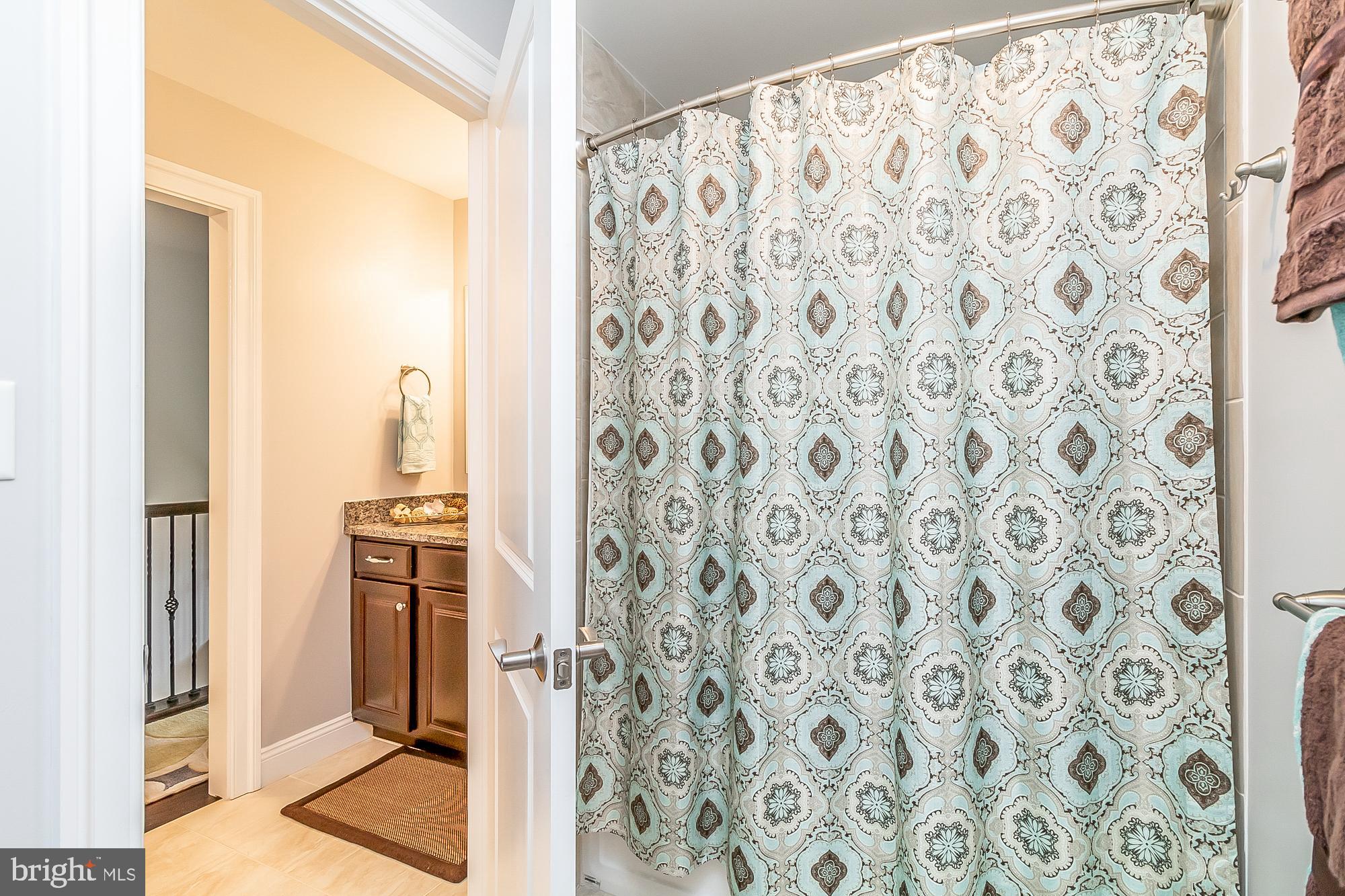 SCENIC MANOR - Residential