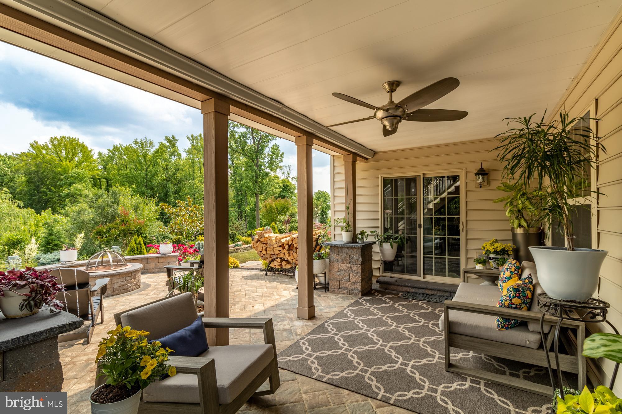 SCENIC MANOR - Residential