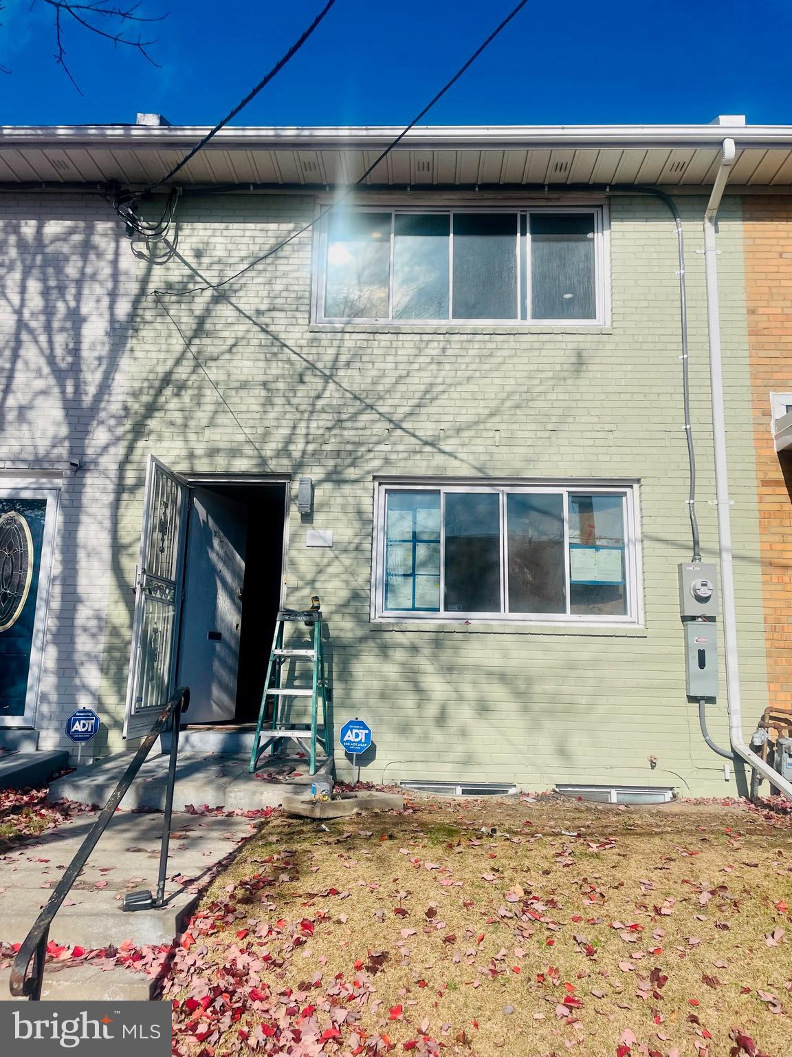 720 DECATUR STREET NE