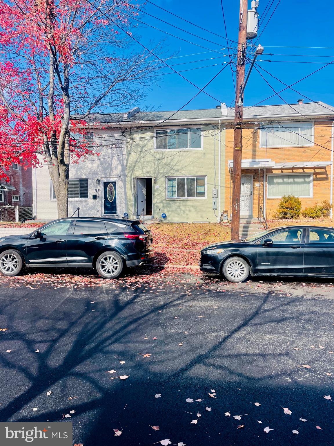 720 DECATUR STREET NE