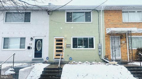 720 DECATUR STREET NE WASHINGTON DC 20017