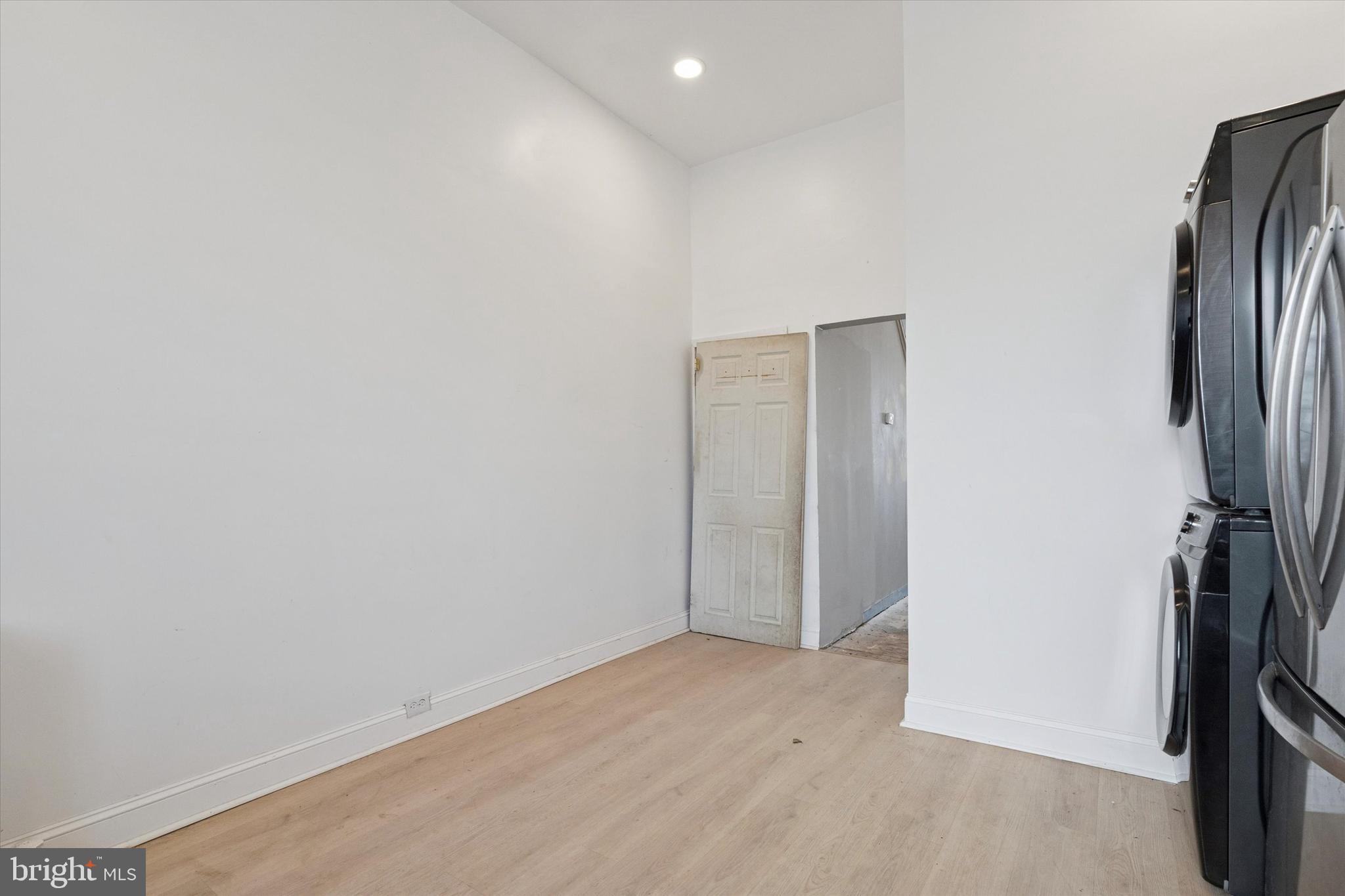 PORT RICHMOND - Residential