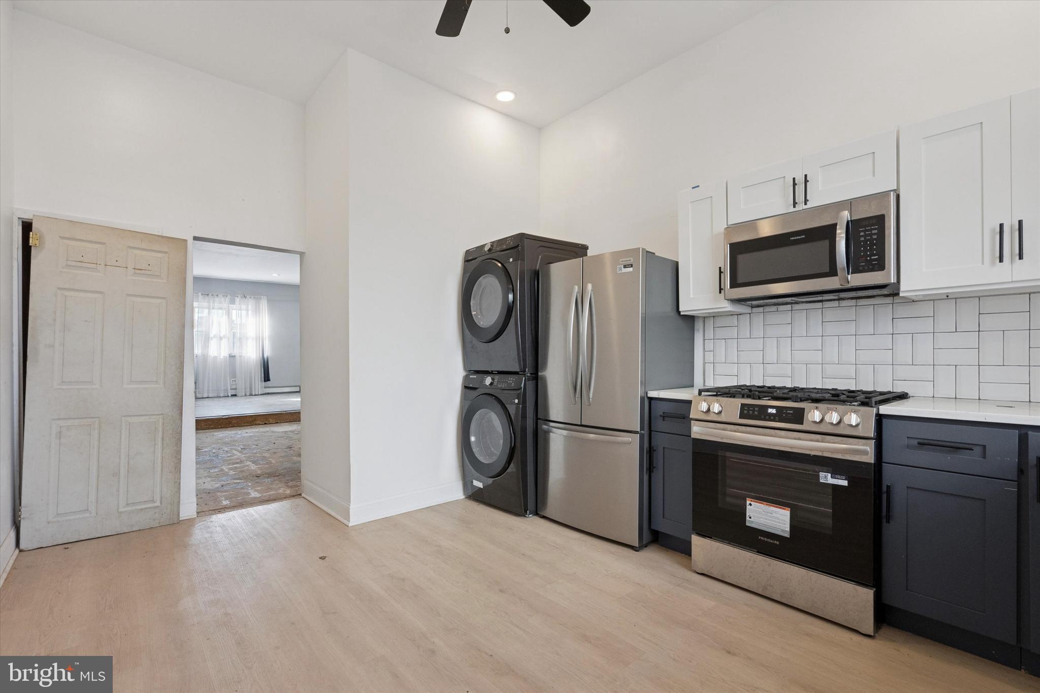 PORT RICHMOND - Residential