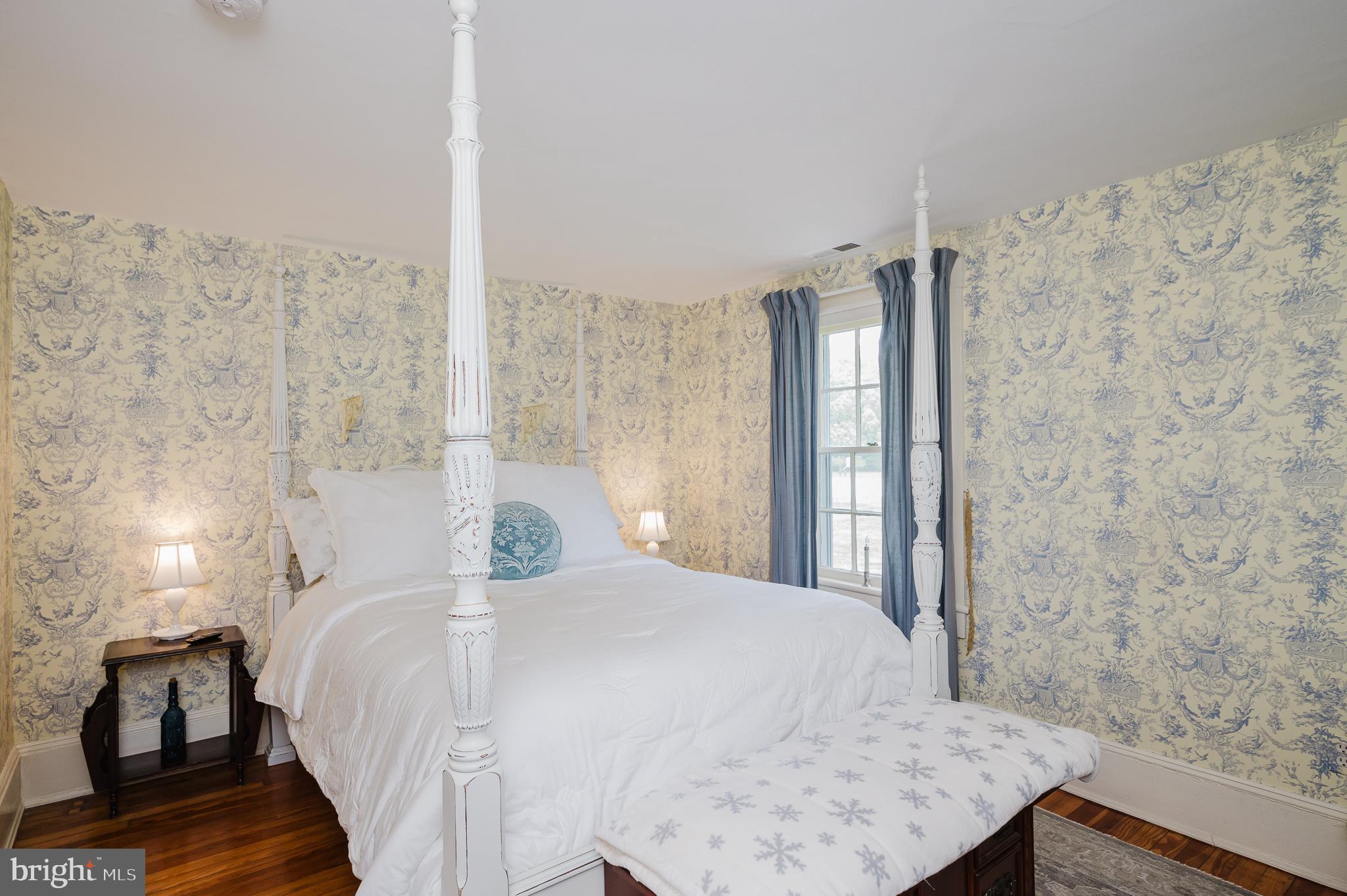 ROCHELLE MEADOWS - Residential