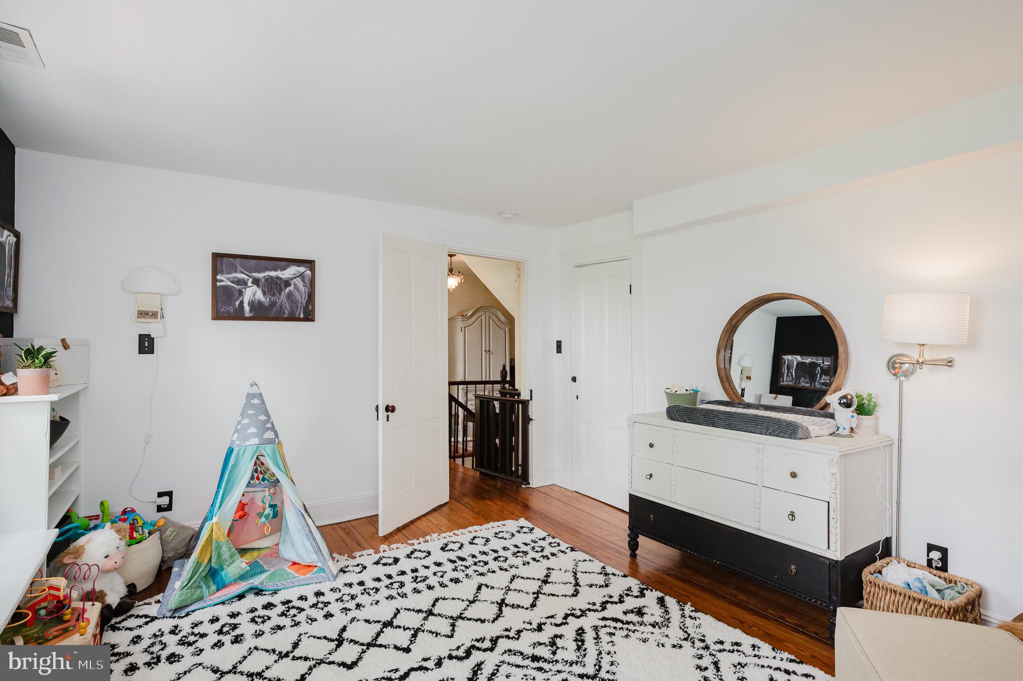 ROCHELLE MEADOWS - Residential