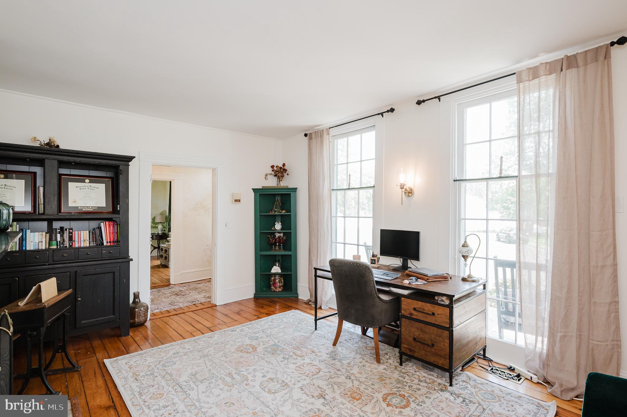 ROCHELLE MEADOWS - Residential